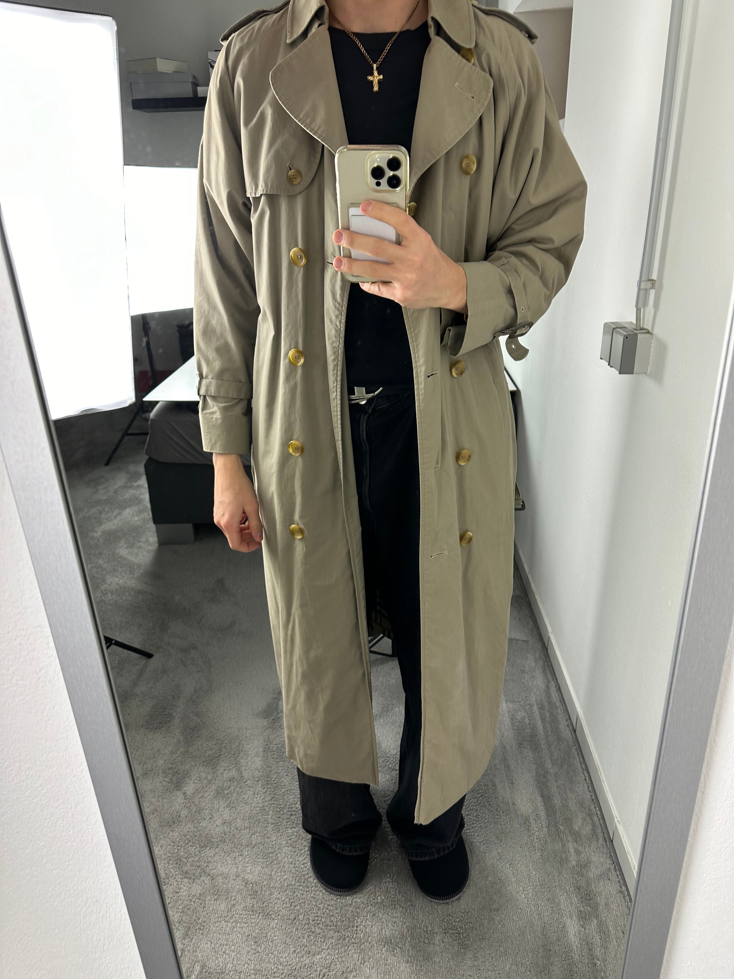 Burberrys Trenchcoat (14/L) including Inlet