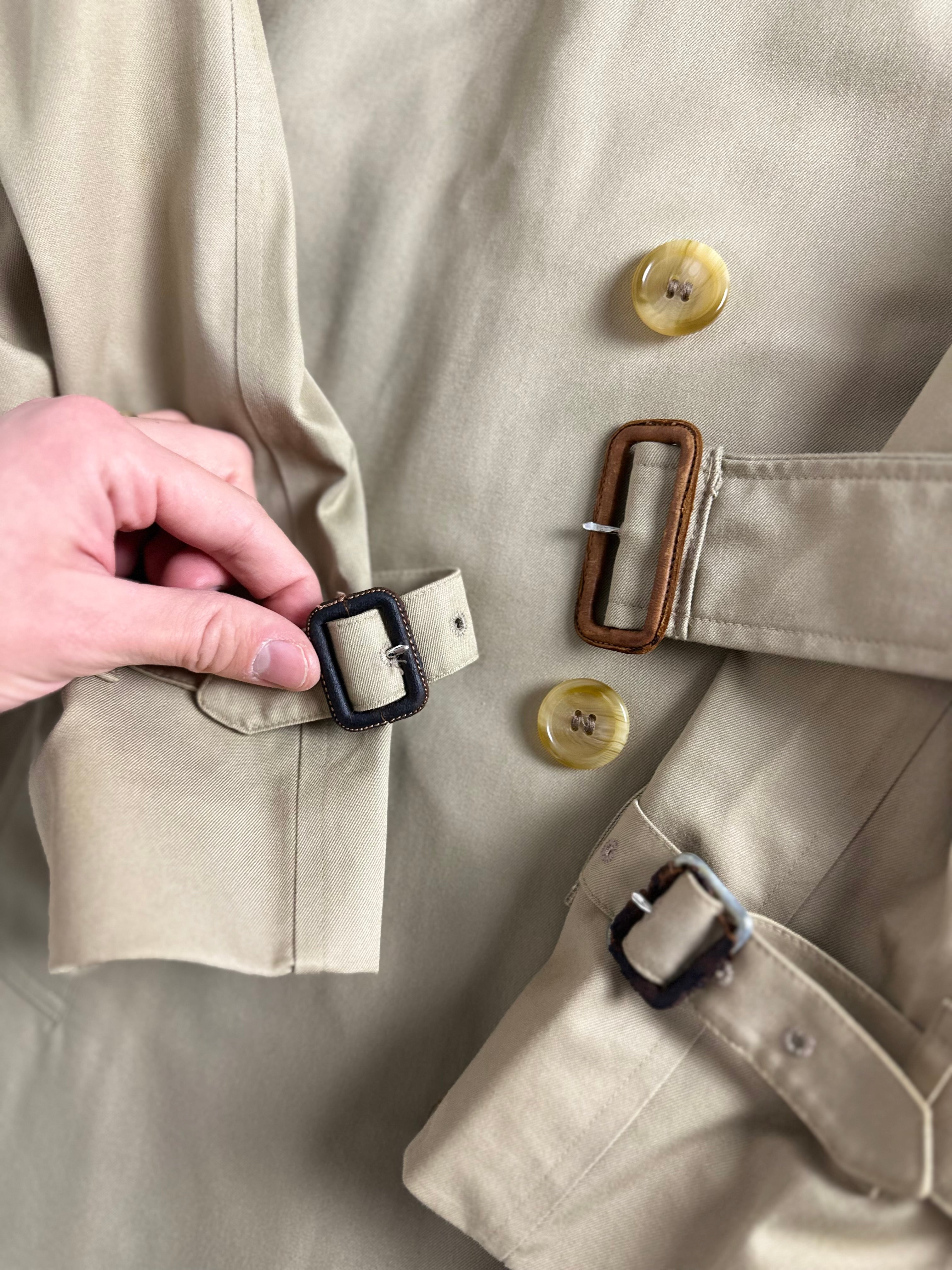 Burberrys Trenchcoat (12/M)