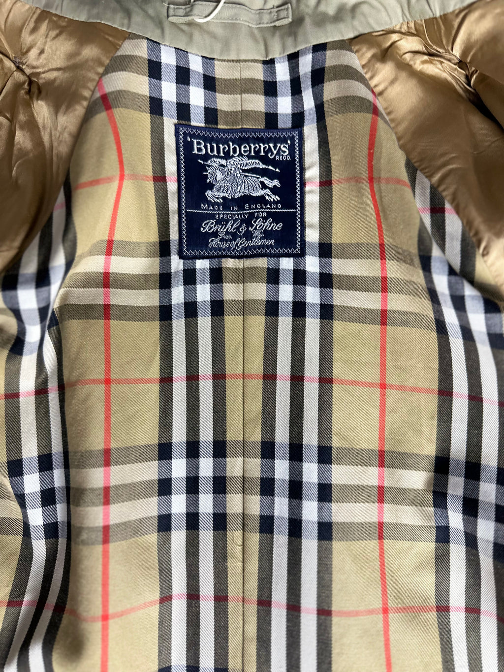 Burberrys Trenchcoat (16/XL)