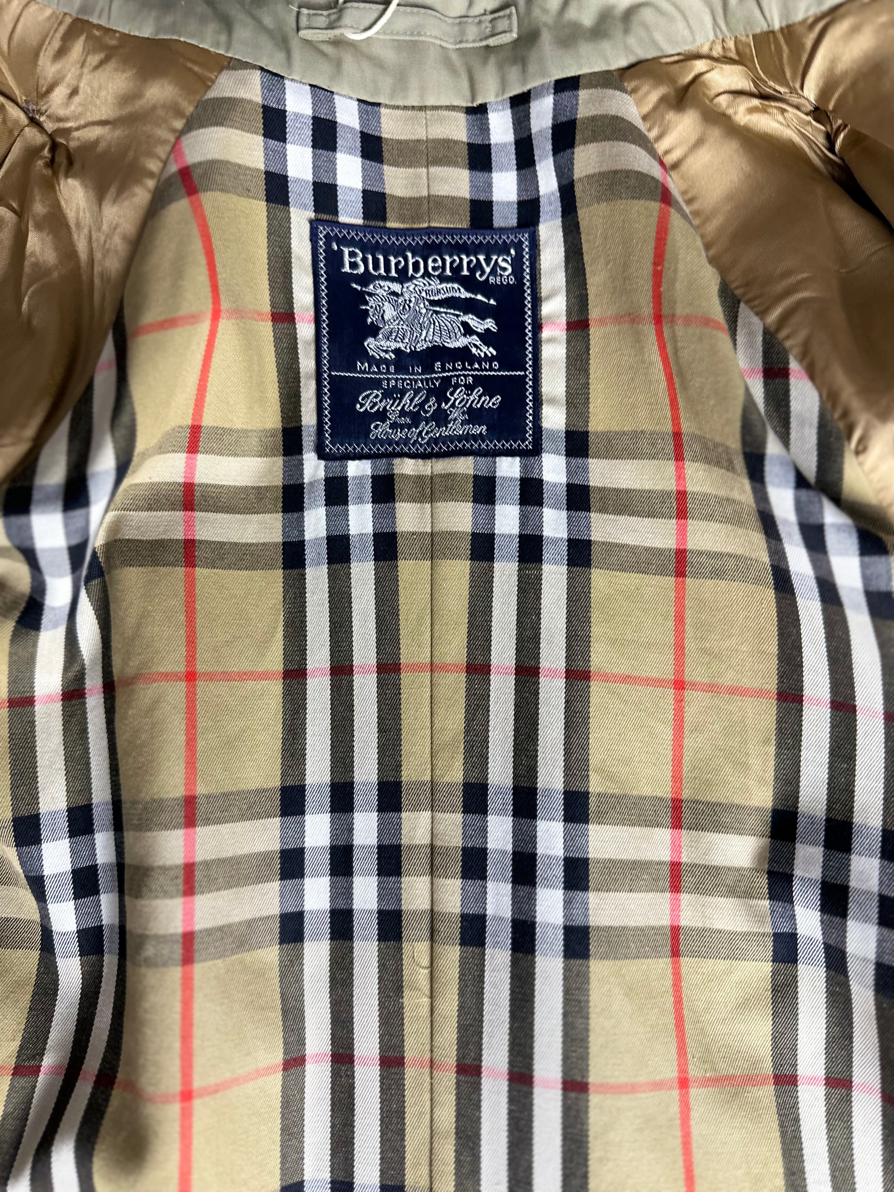 Burberrys Trenchcoat (16/XL)