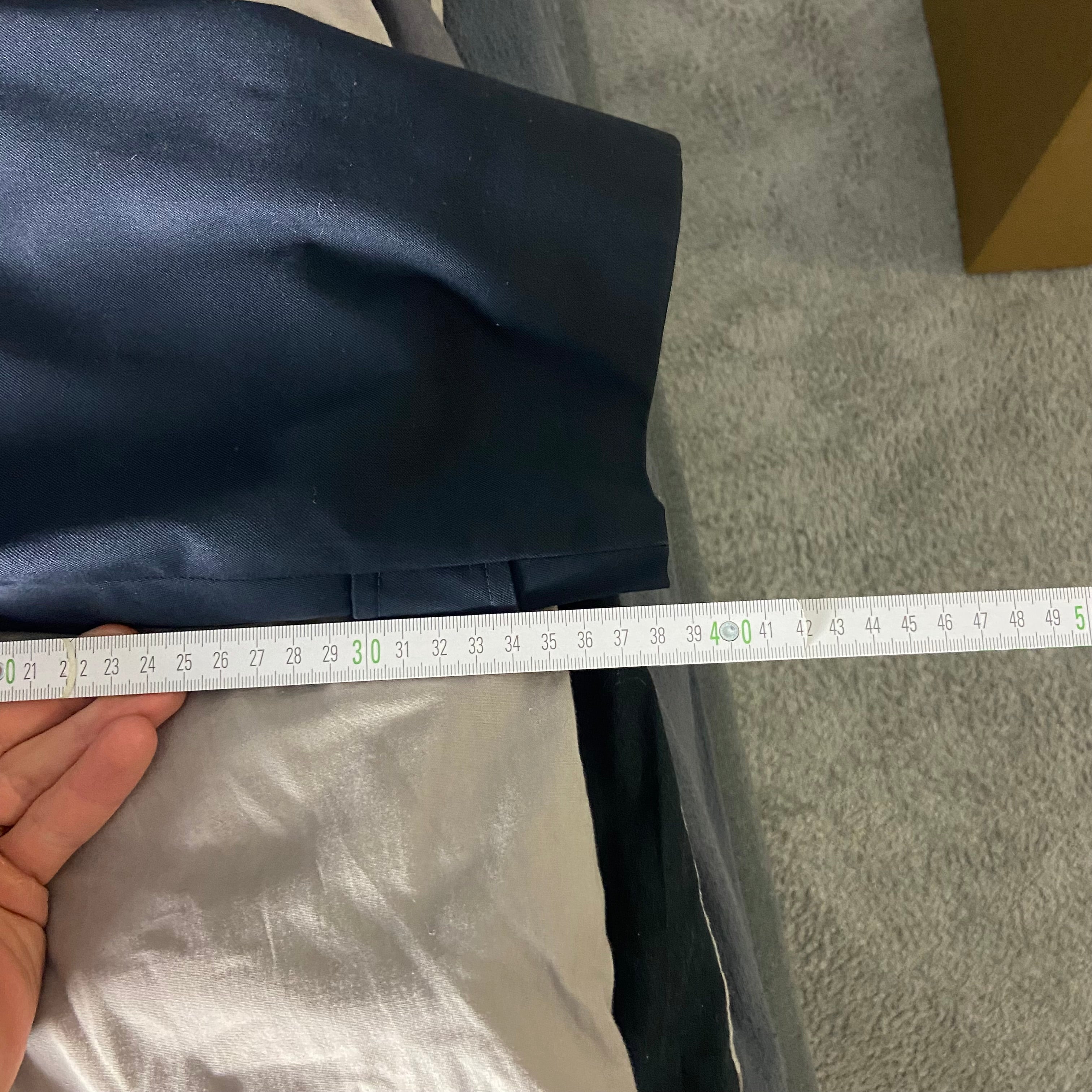 Burberry Trenchcoat Size 12/M with inlet