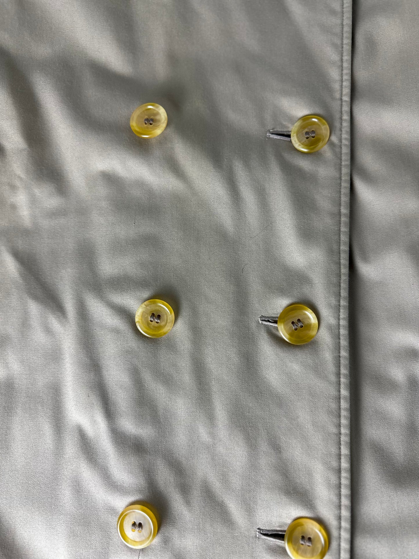 Burberrys Trenchcoat (10/S)