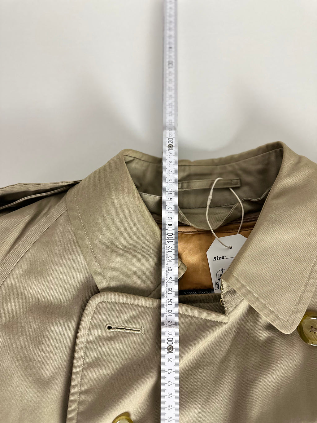 Burberrys Trenchcoat (52/L) including Inlet