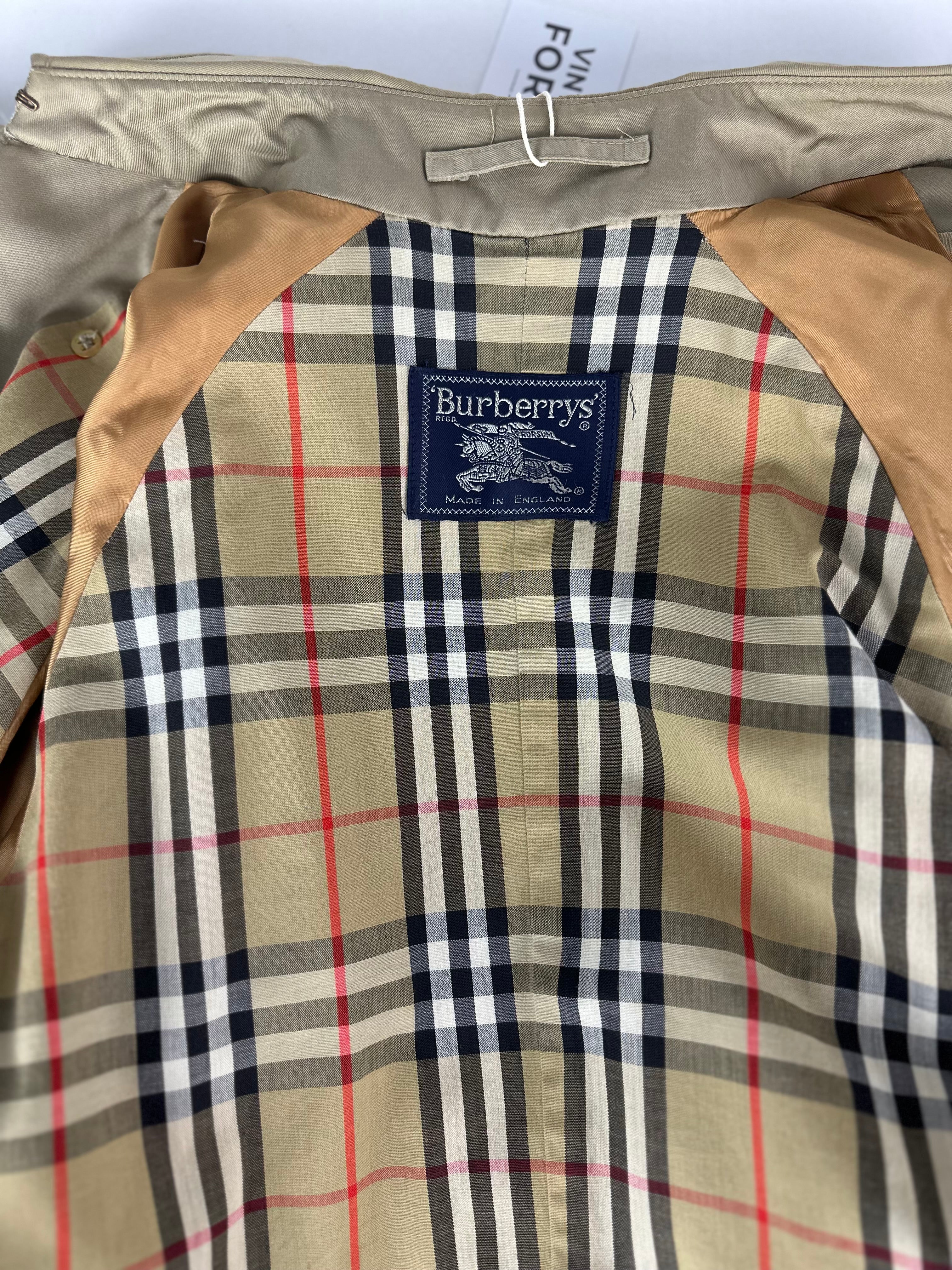 Burberrys Trenchcoat (8/XS)