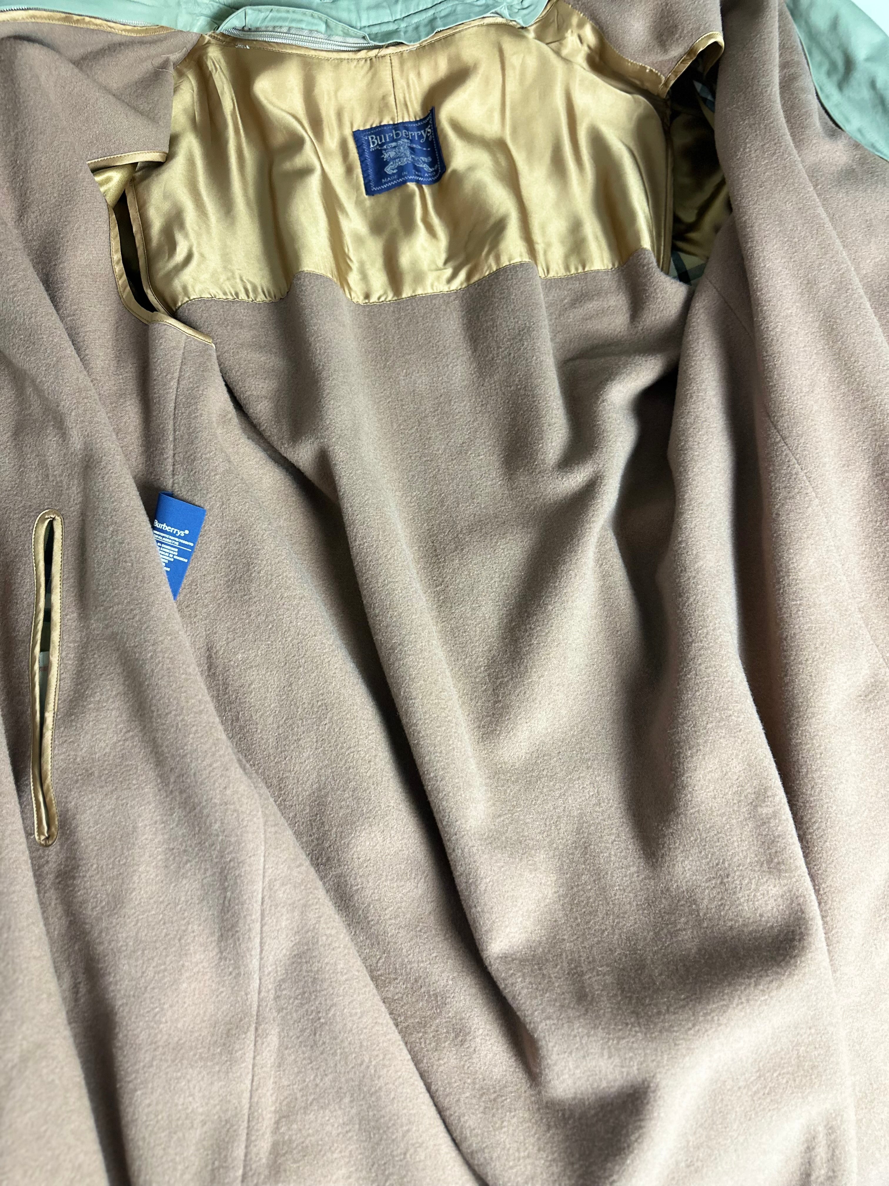 Burberrys Trenchcoat (54/XL) including Inlet