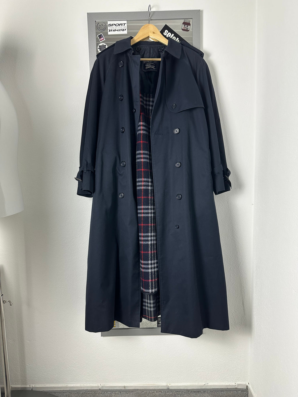 Burberrys Trenchcoat (14/L) including Inlet