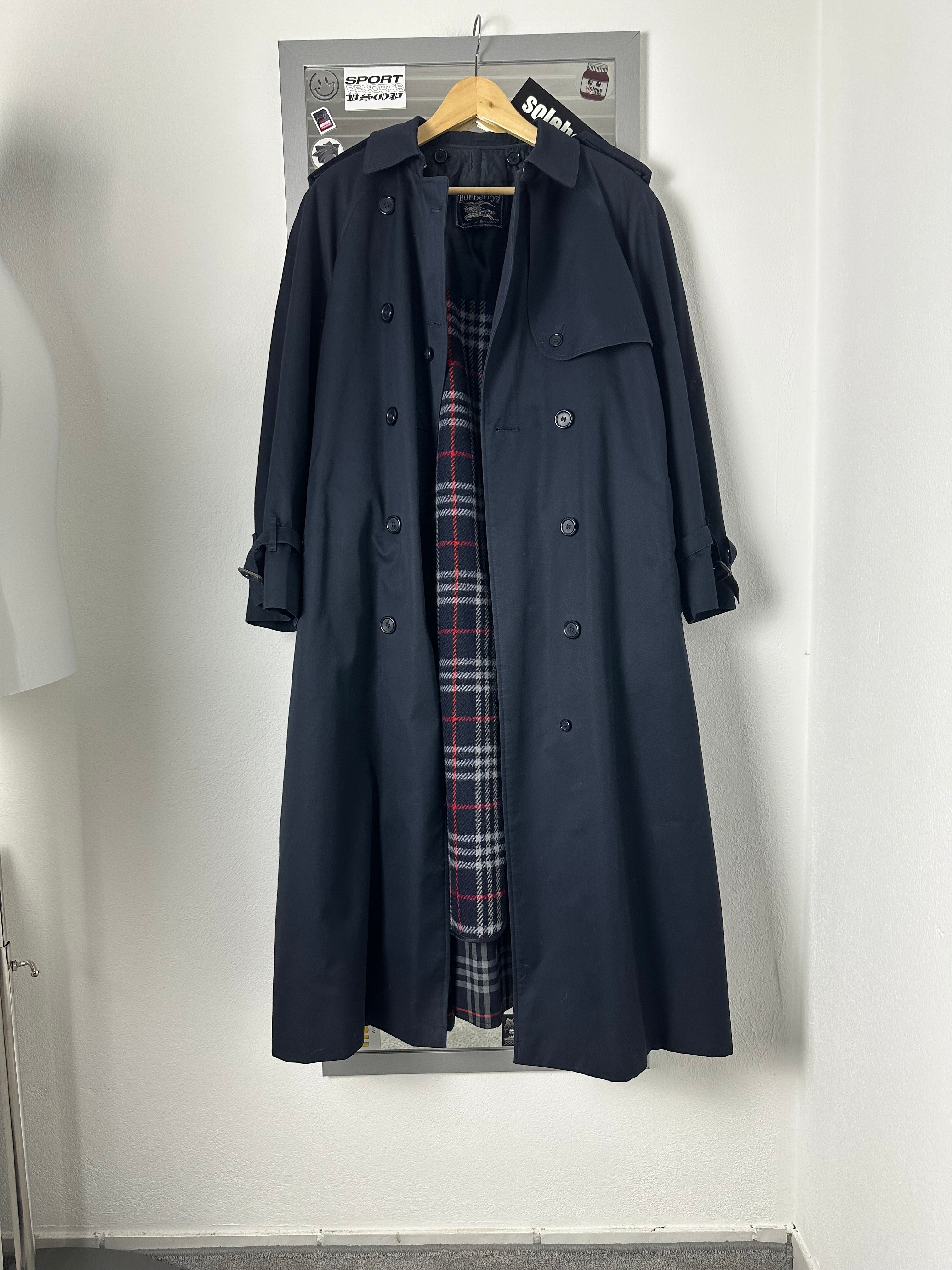 Burberrys Trenchcoat (14/L) including Inlet
