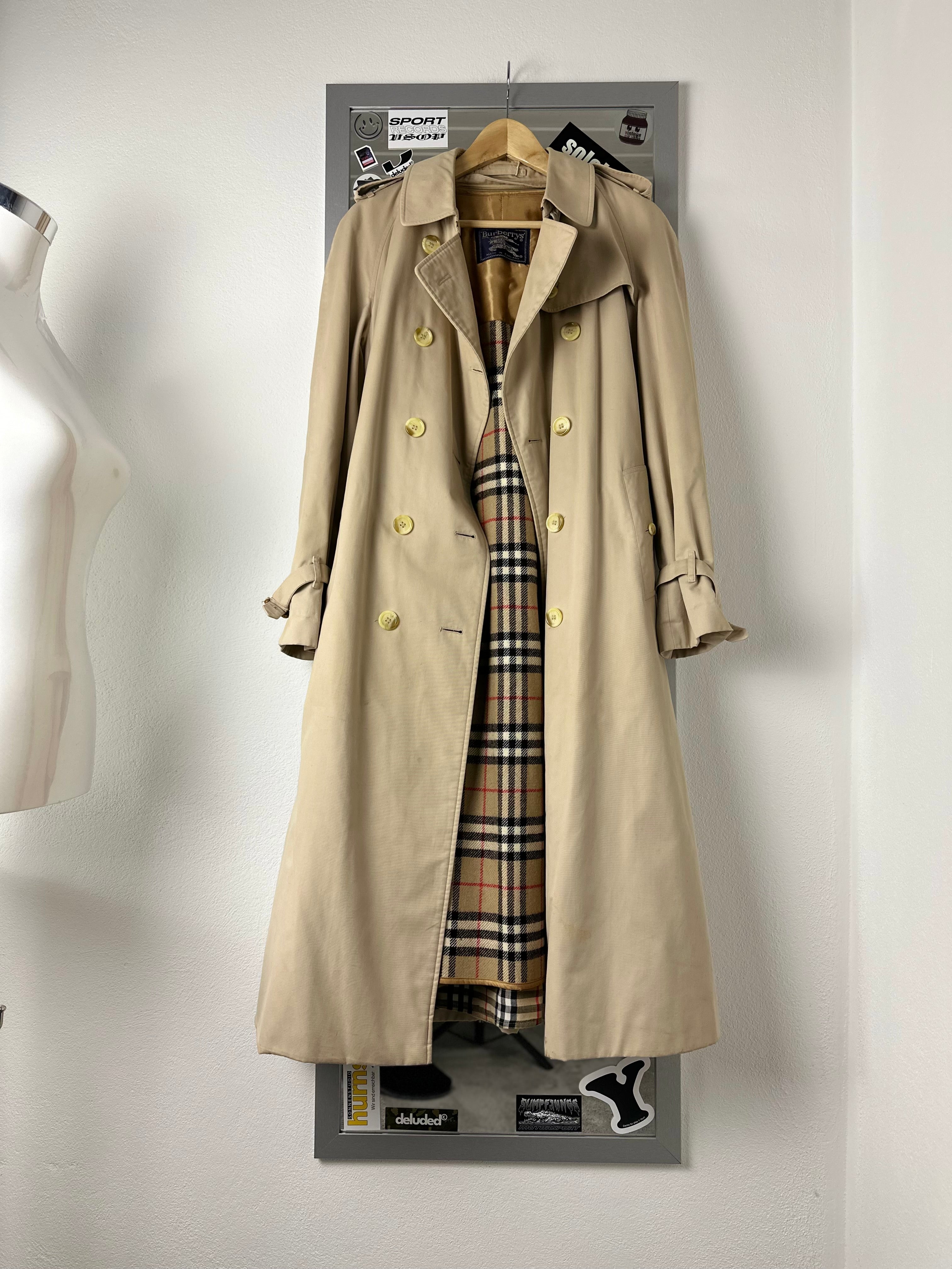 Burberrys Trenchcoat (10/S) including Inlet