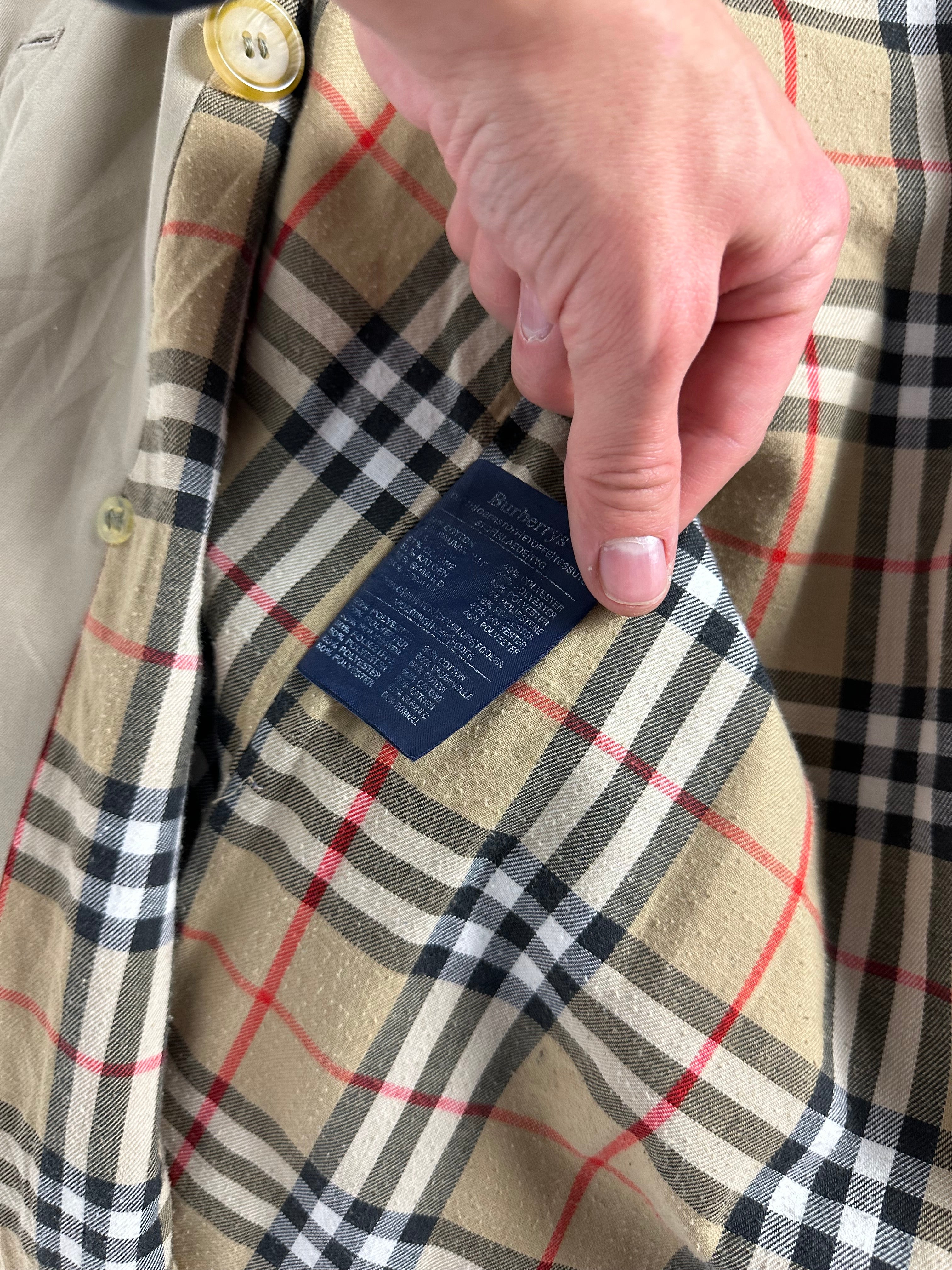 Burberrys Trenchcoat (14/L)