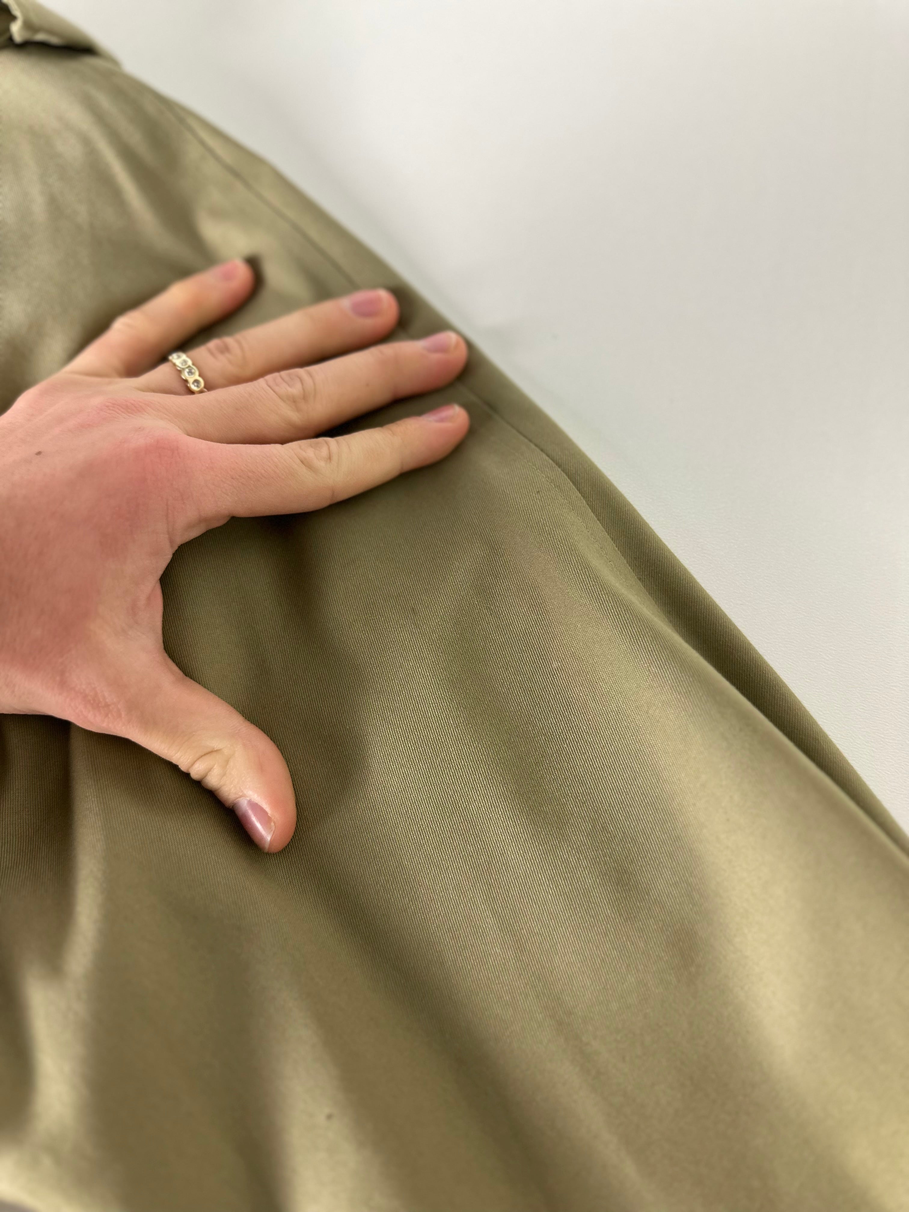 Burberrys Trenchcoat (12/M) including Inlet