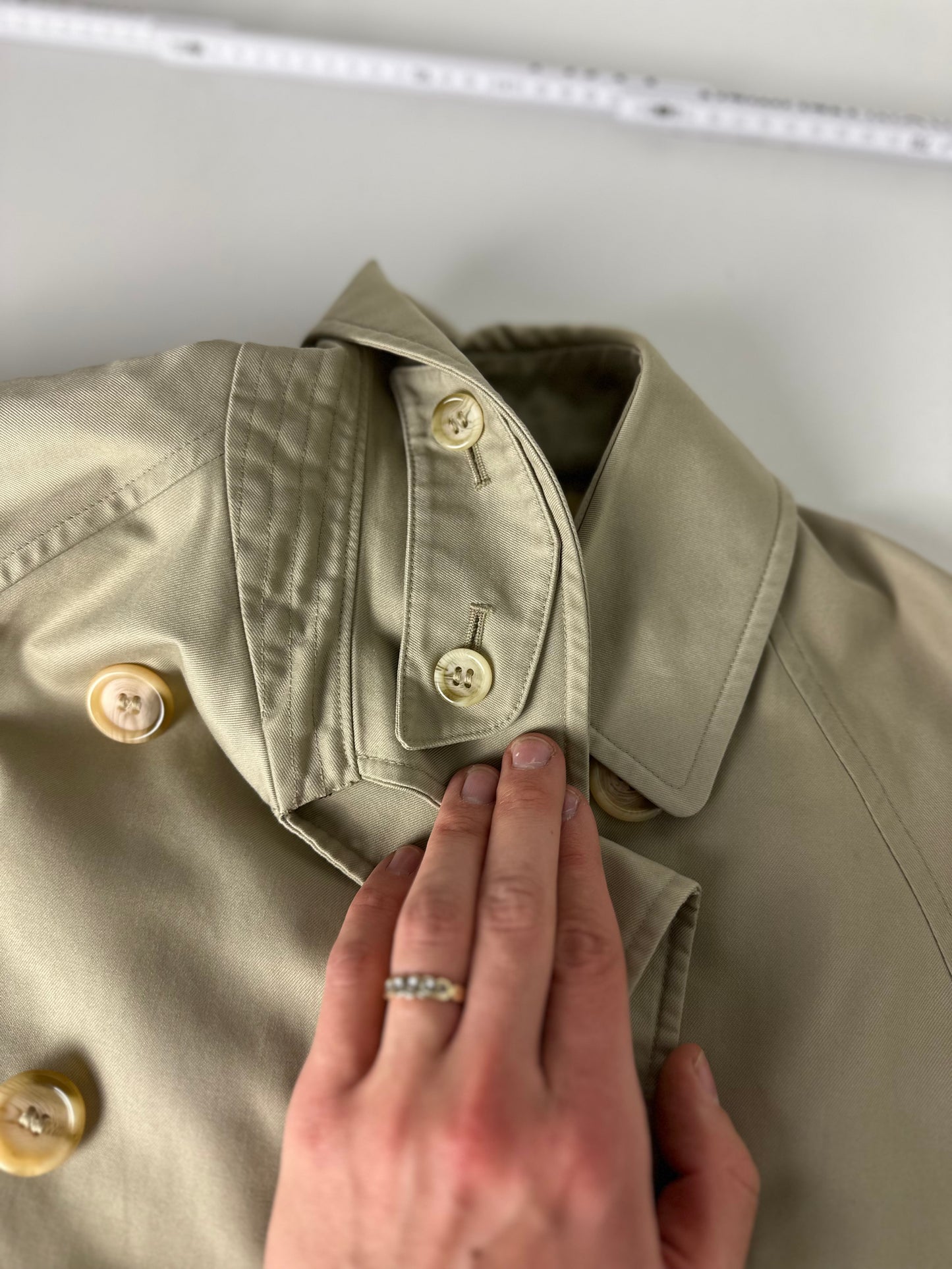 Burberrys Trenchcoat (14/L)
