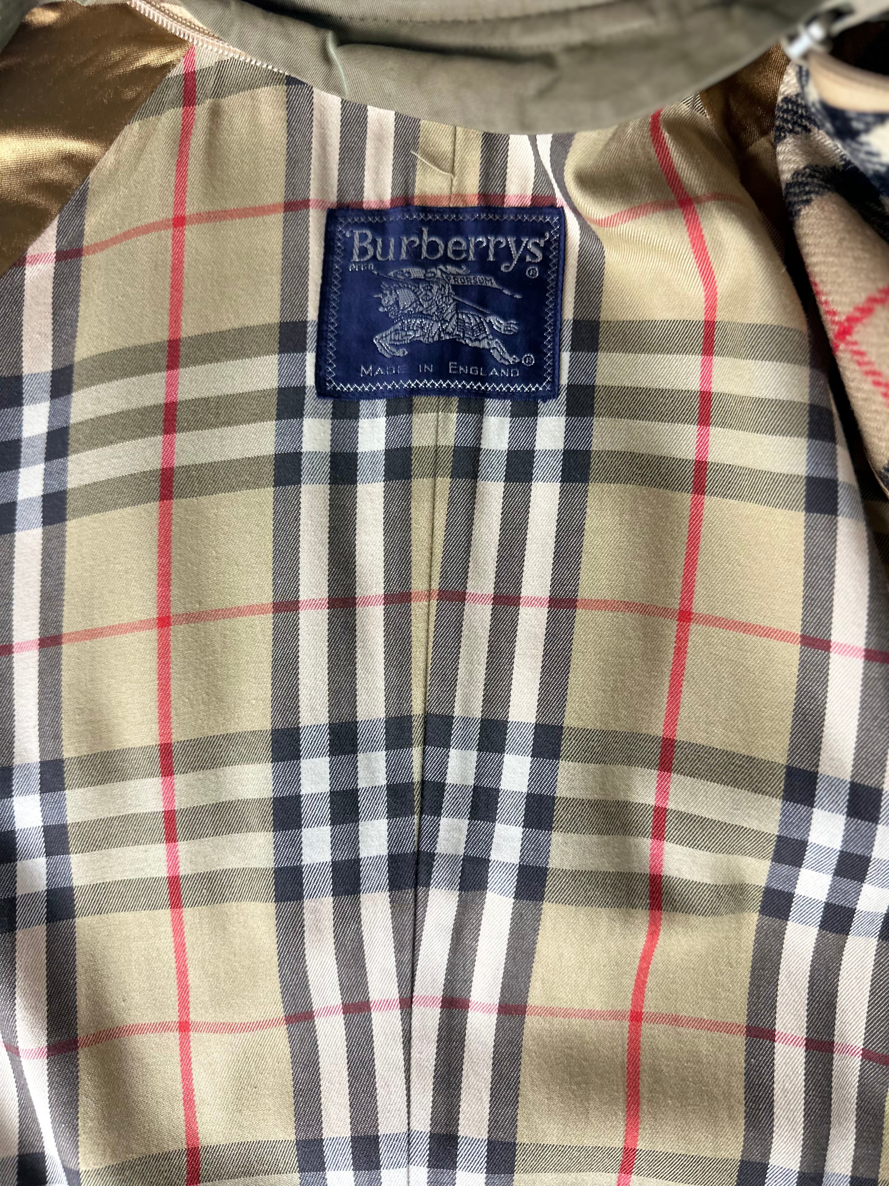 Burberrys Trenchcoat (6/XXS) including Inlet