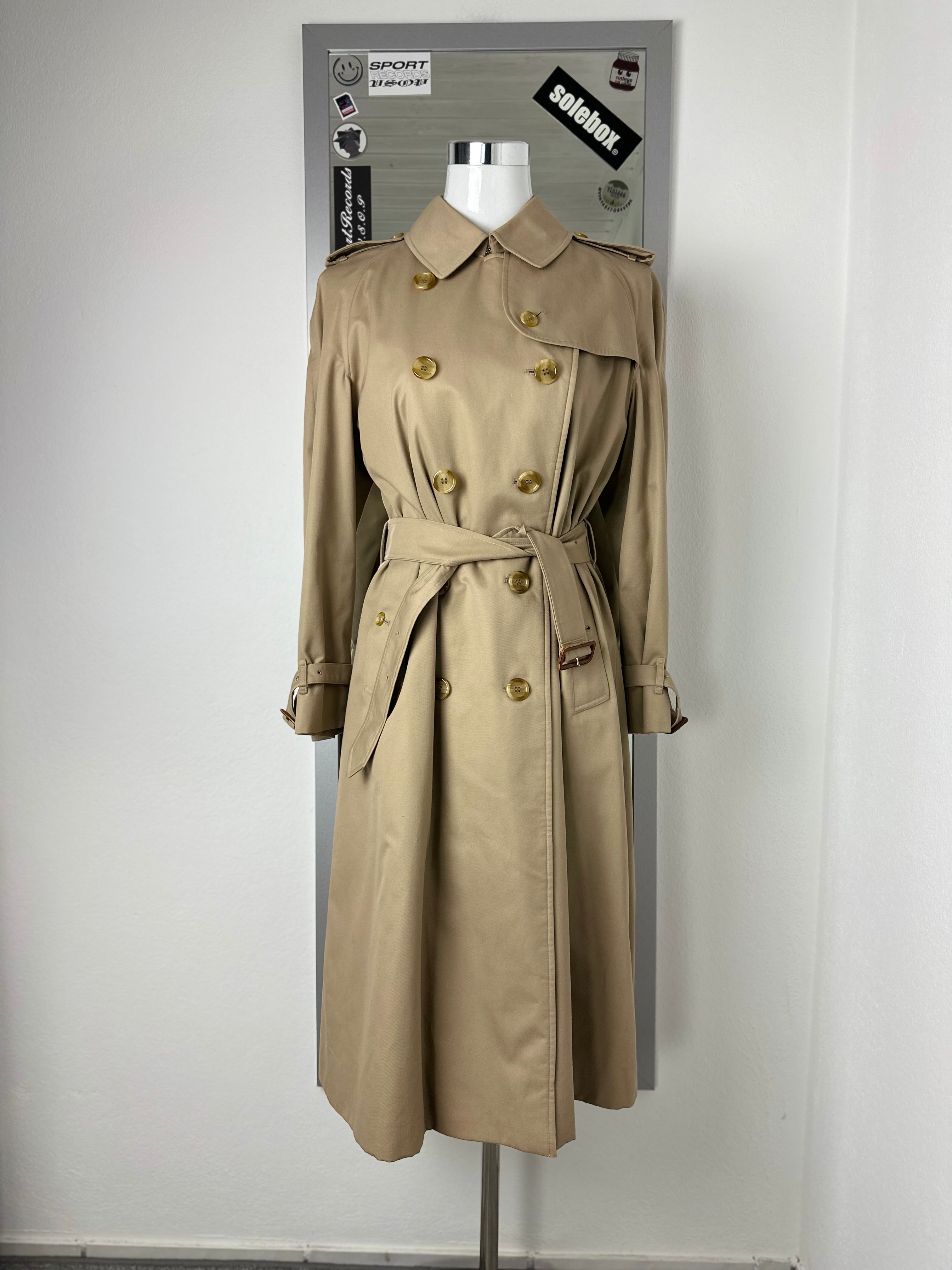Burberrys Trenchcoat (12/M)
