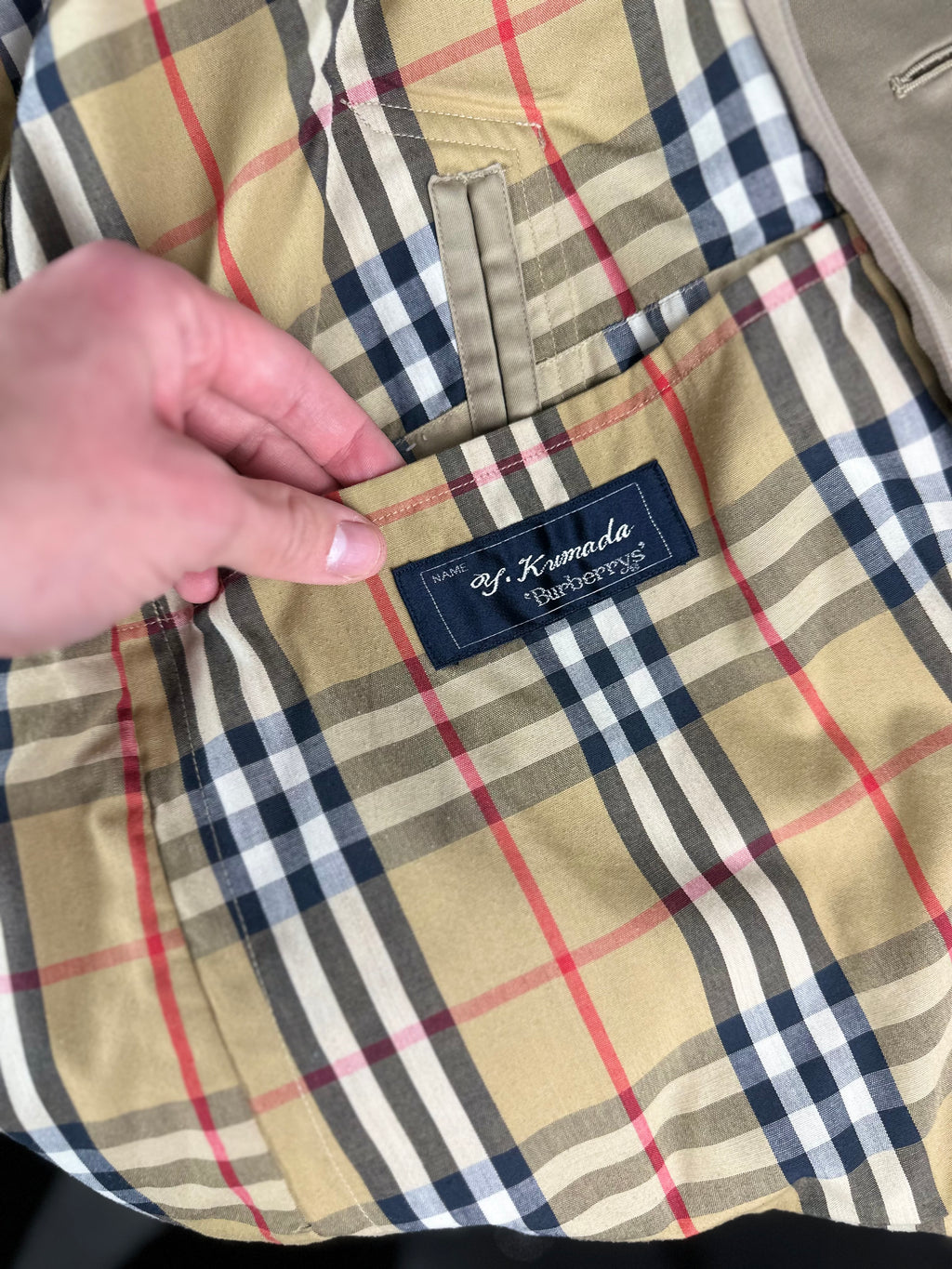 Burberrys Trenchcoat (52/L) including Inlet