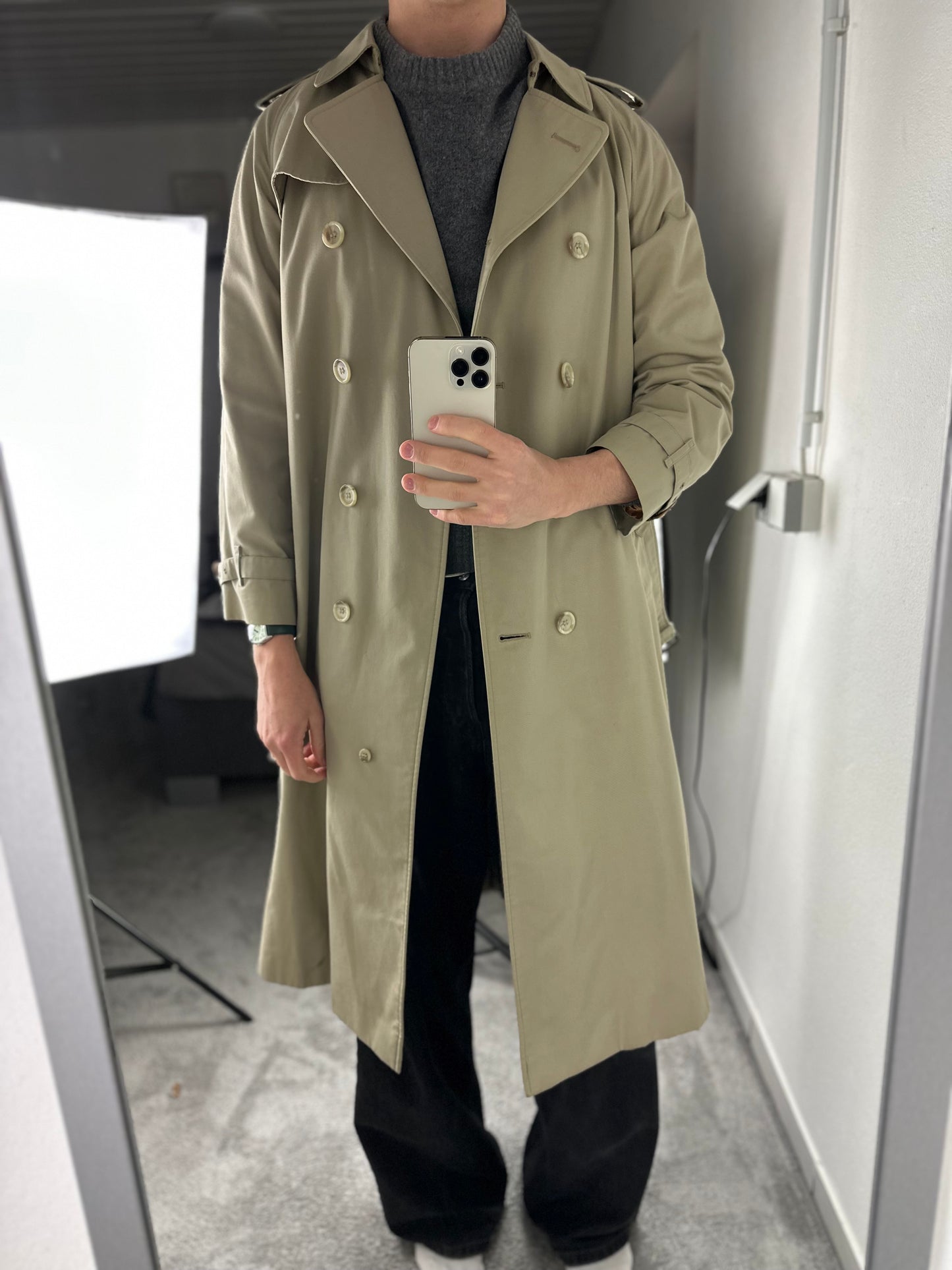 Burberrys Trenchcoat (10/S)