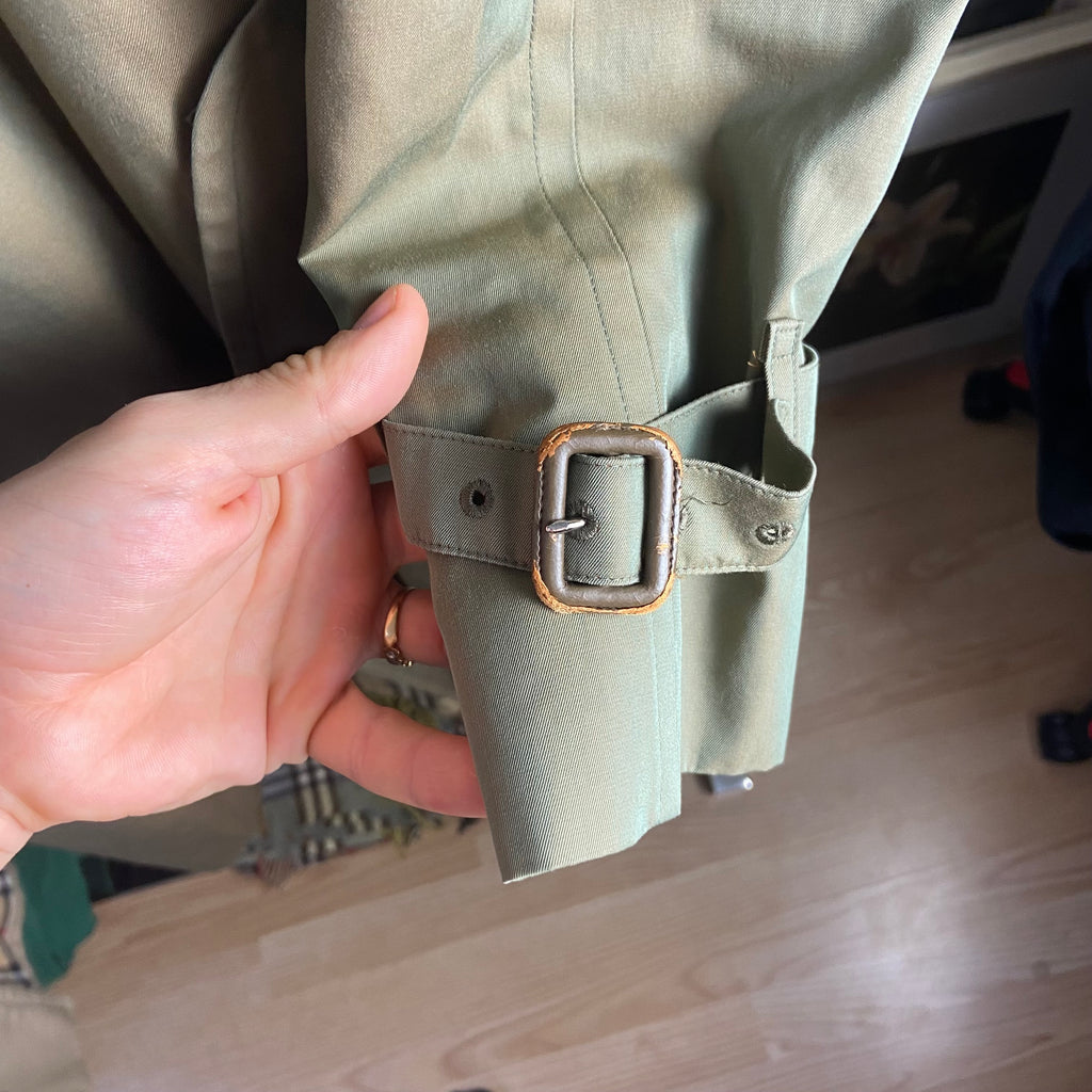 Burberry Trenchcoat Size 50/L