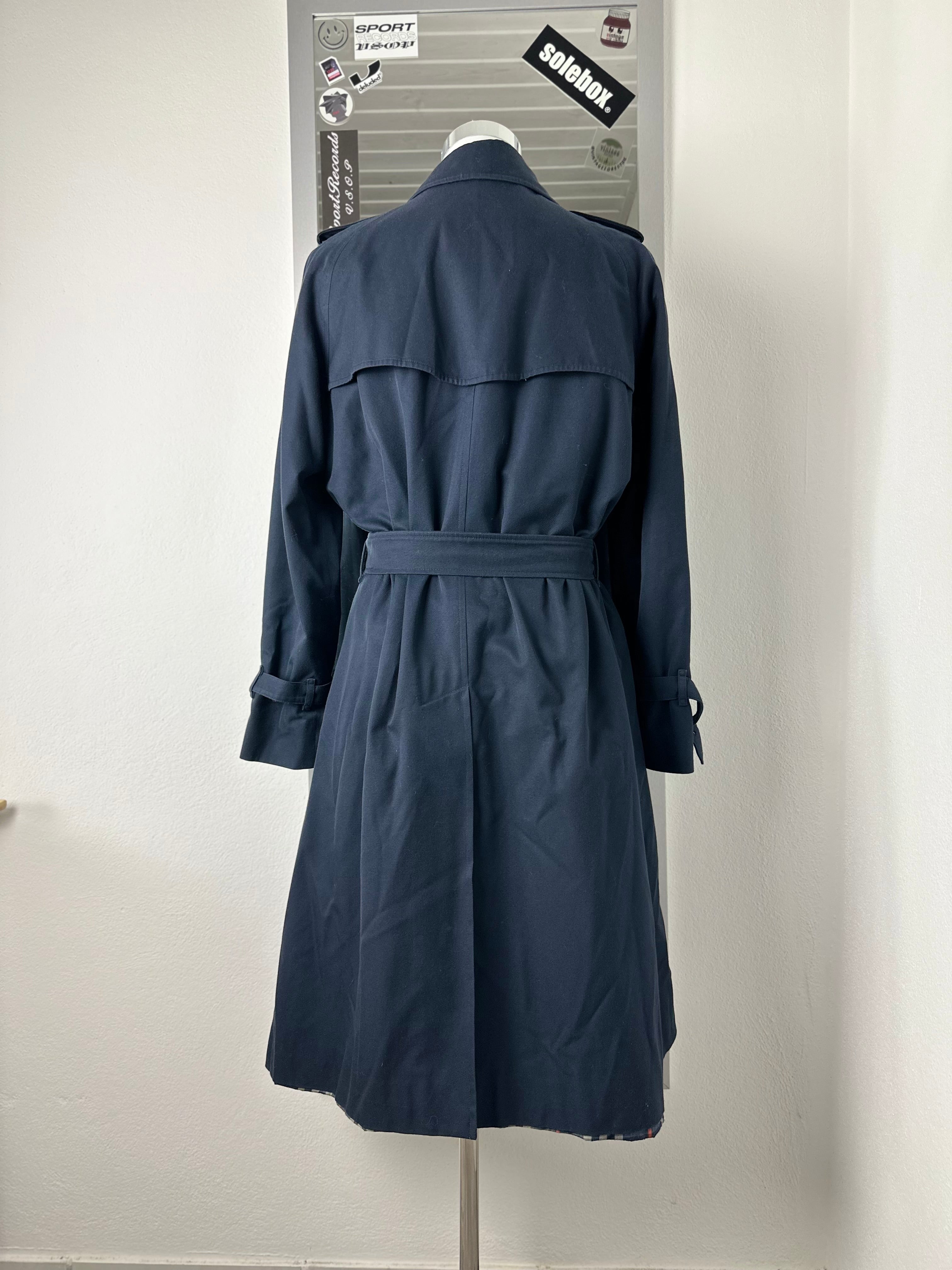 Burberrys Trenchcoat (14/L) including Inlet