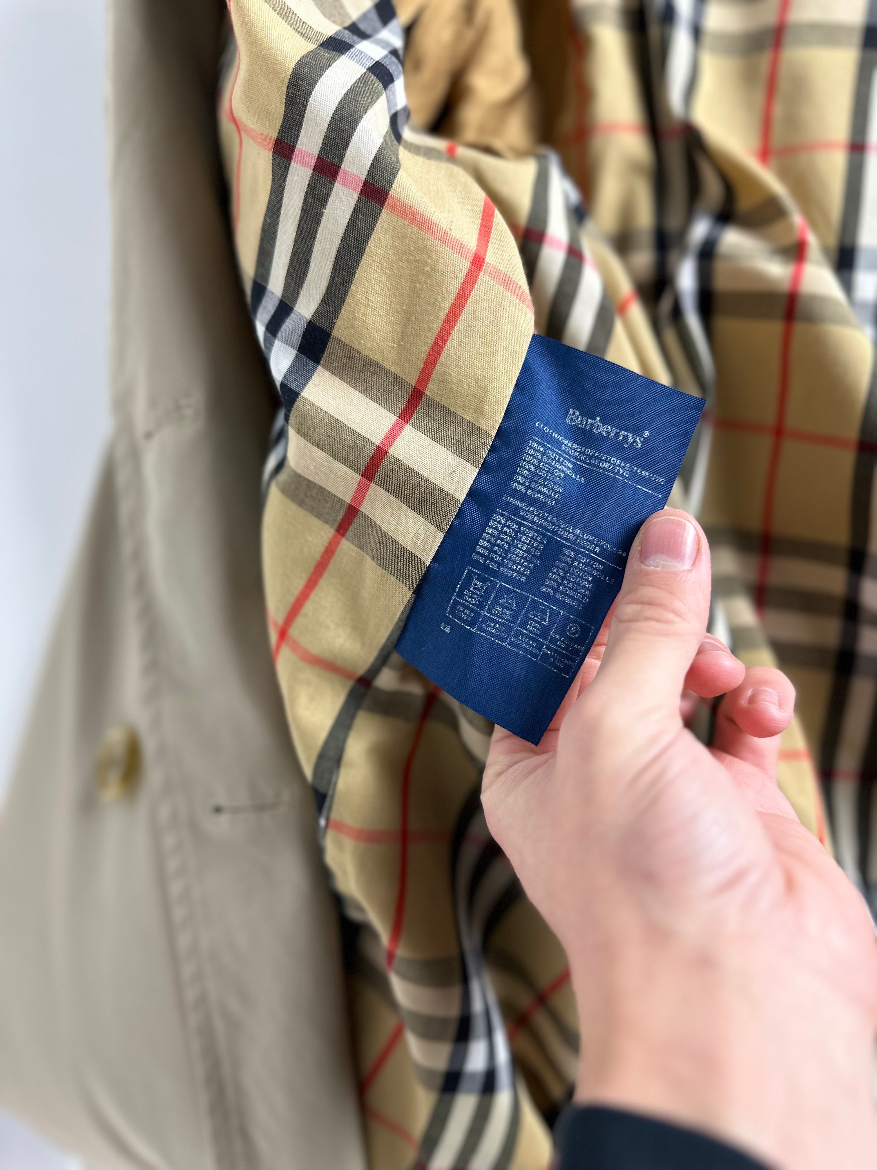 Burberrys Trenchcoat (50/L)