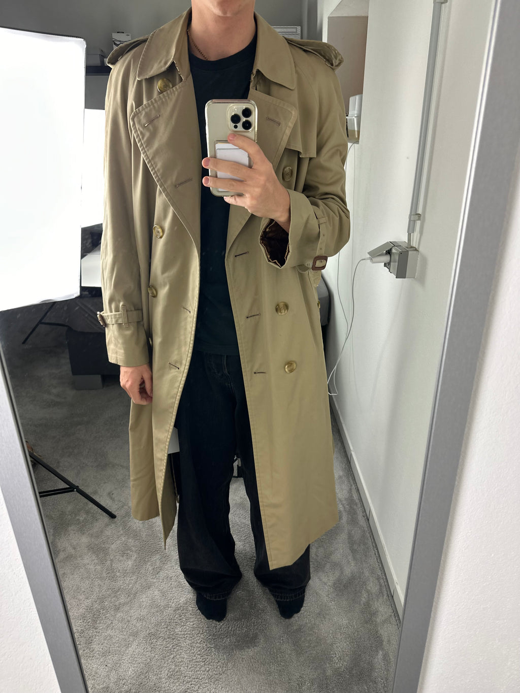 Burberrys Trenchcoat (50/L) including Inlet