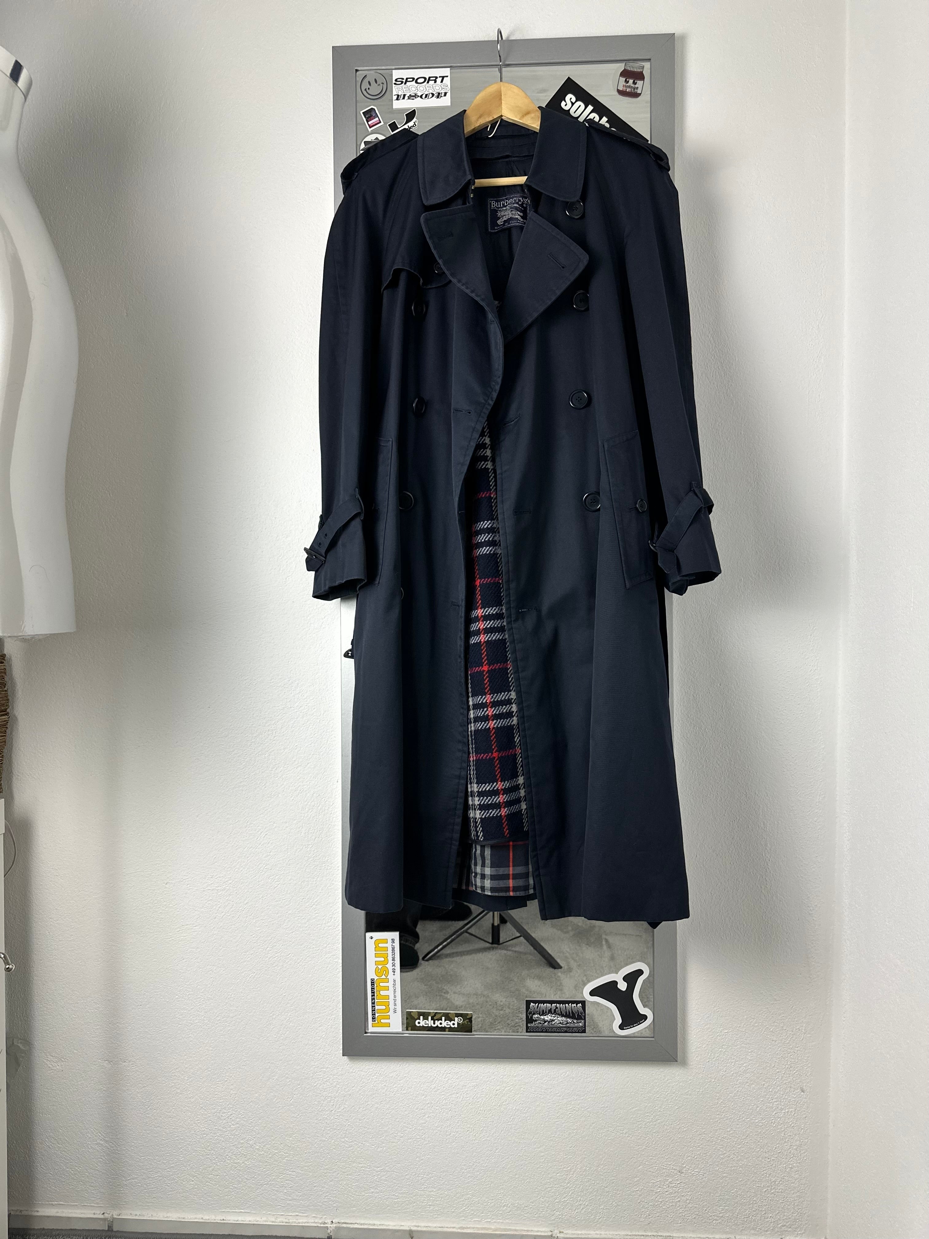 Burberrys Trenchcoat (46/S) including Inlet