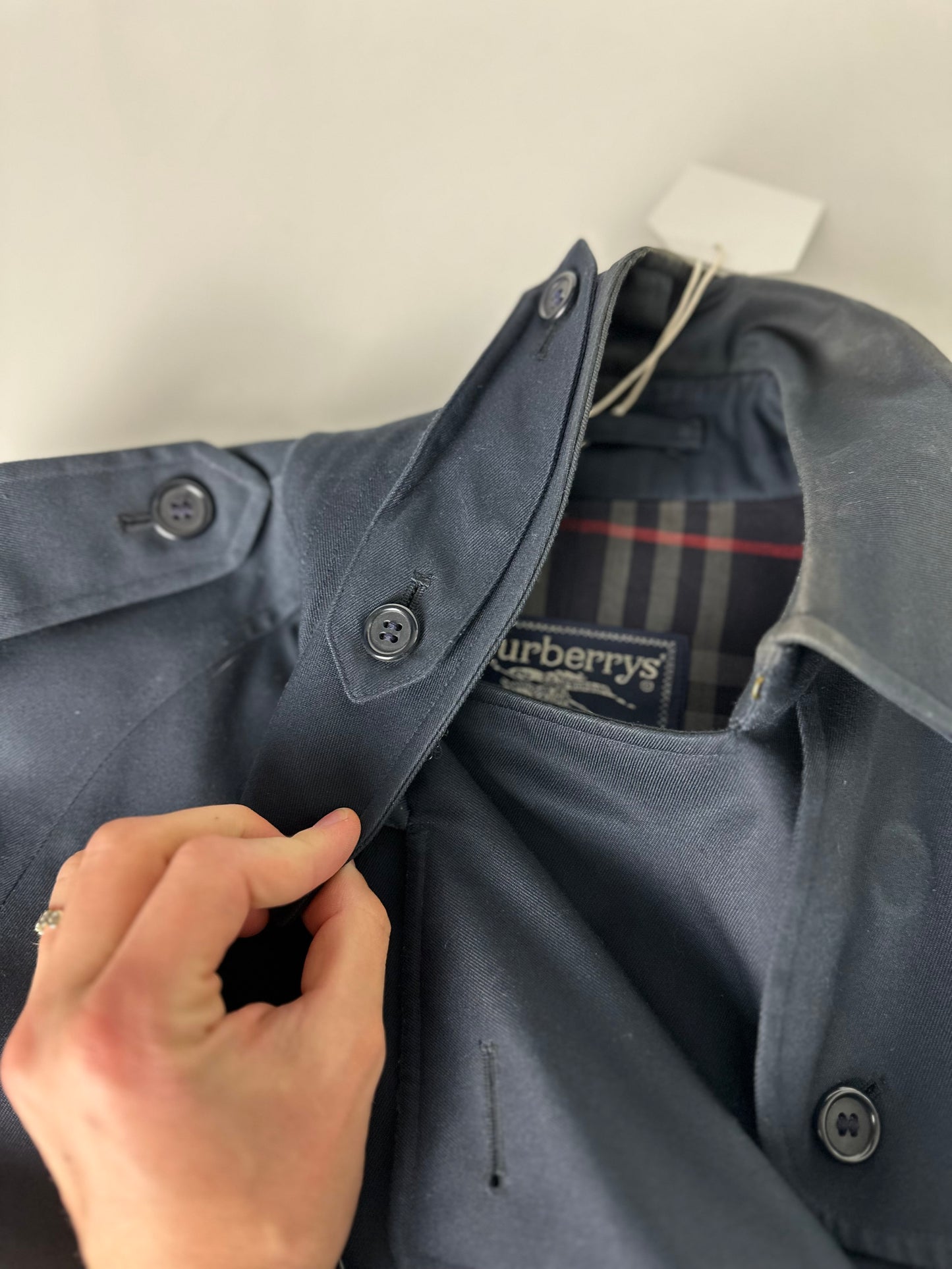 Burberrys Trenchcoat (10/S)