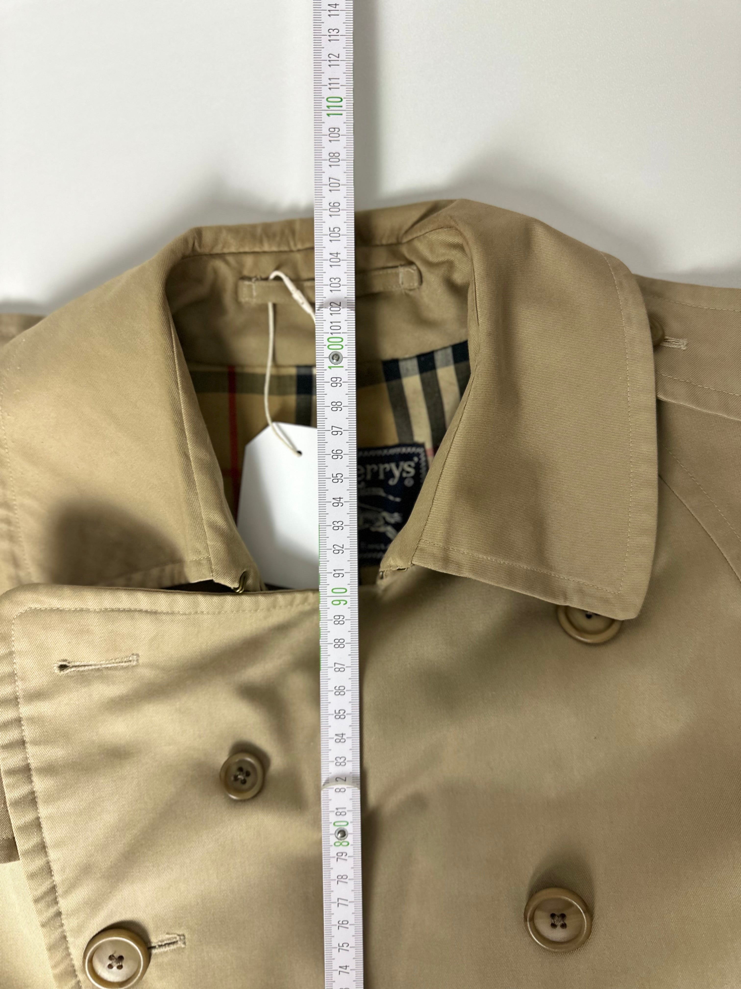 Burberrys Trenchcoat (50/L)