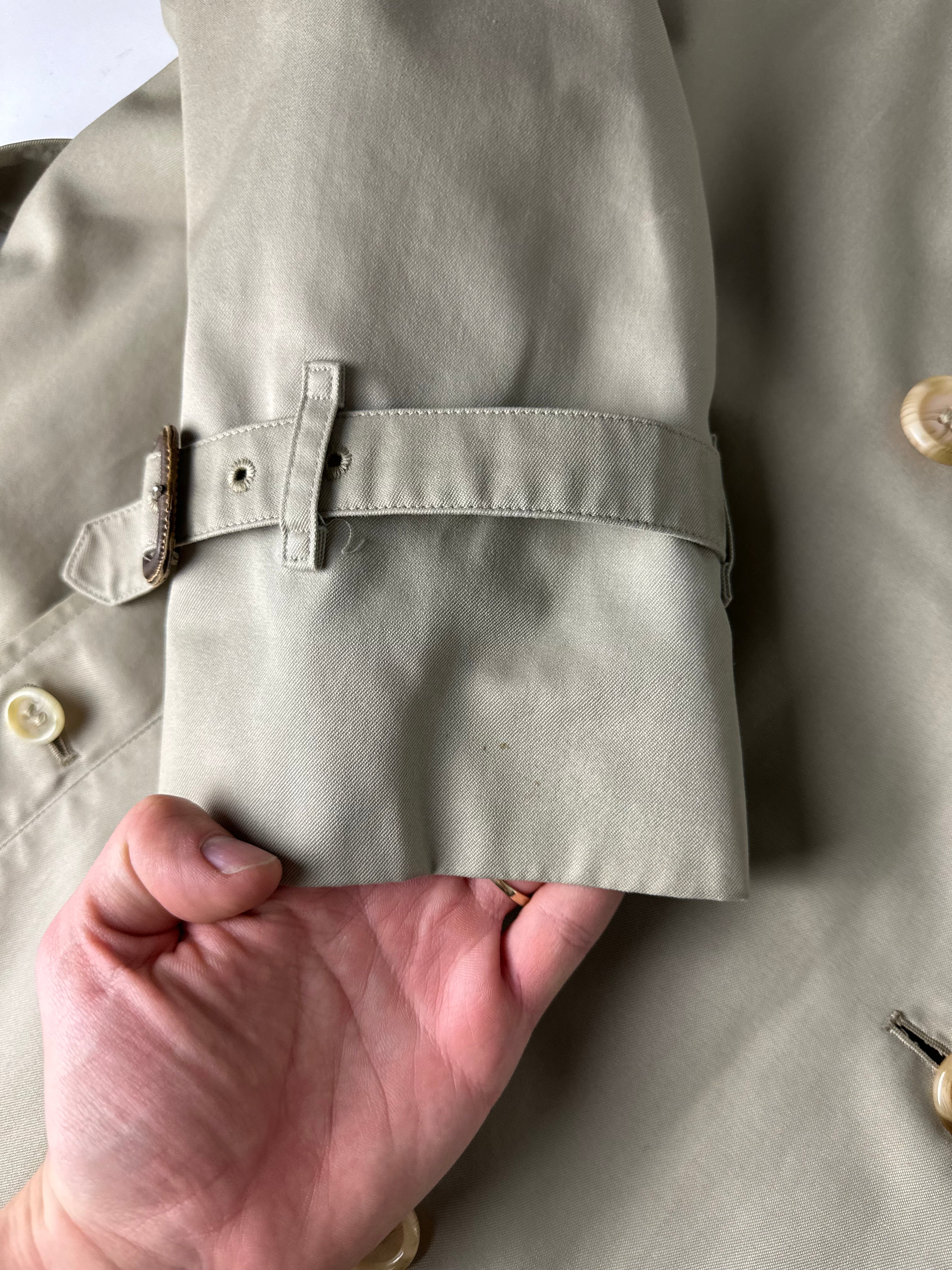 Burberrys Trenchcoat (14/L)