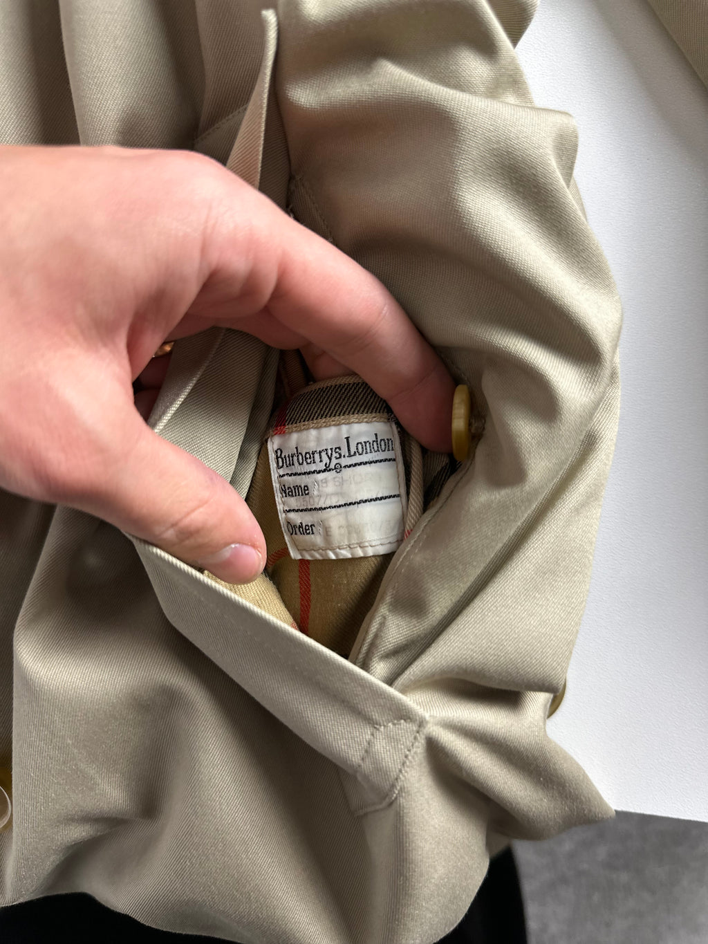 Burberrys Trenchcoat (48/M) including Inlet
