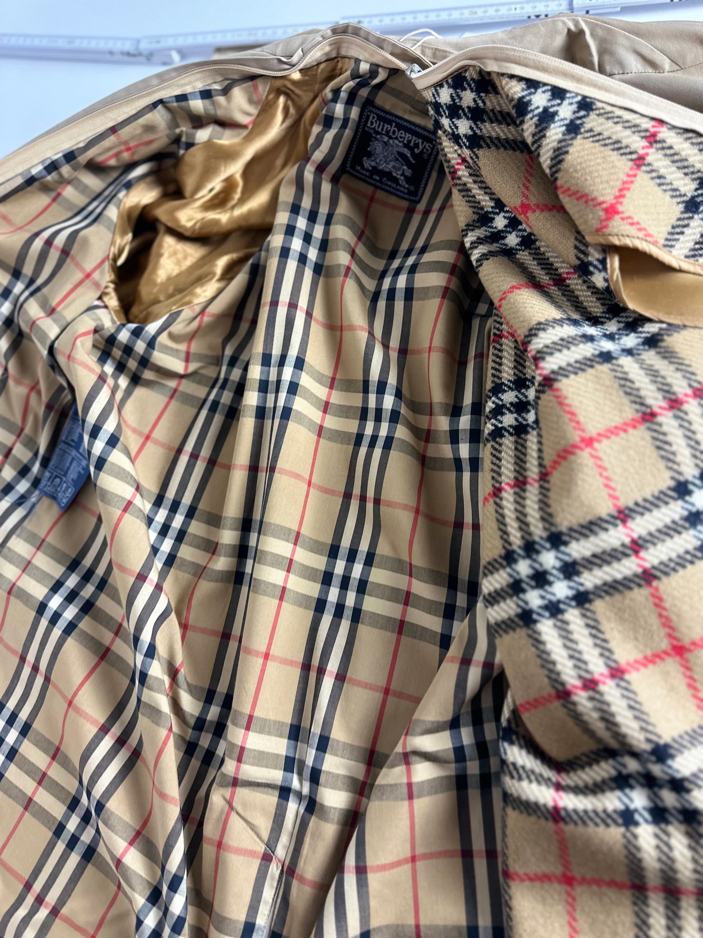 Vintage Burberry Car Coat Beige Size 48 M With Lining