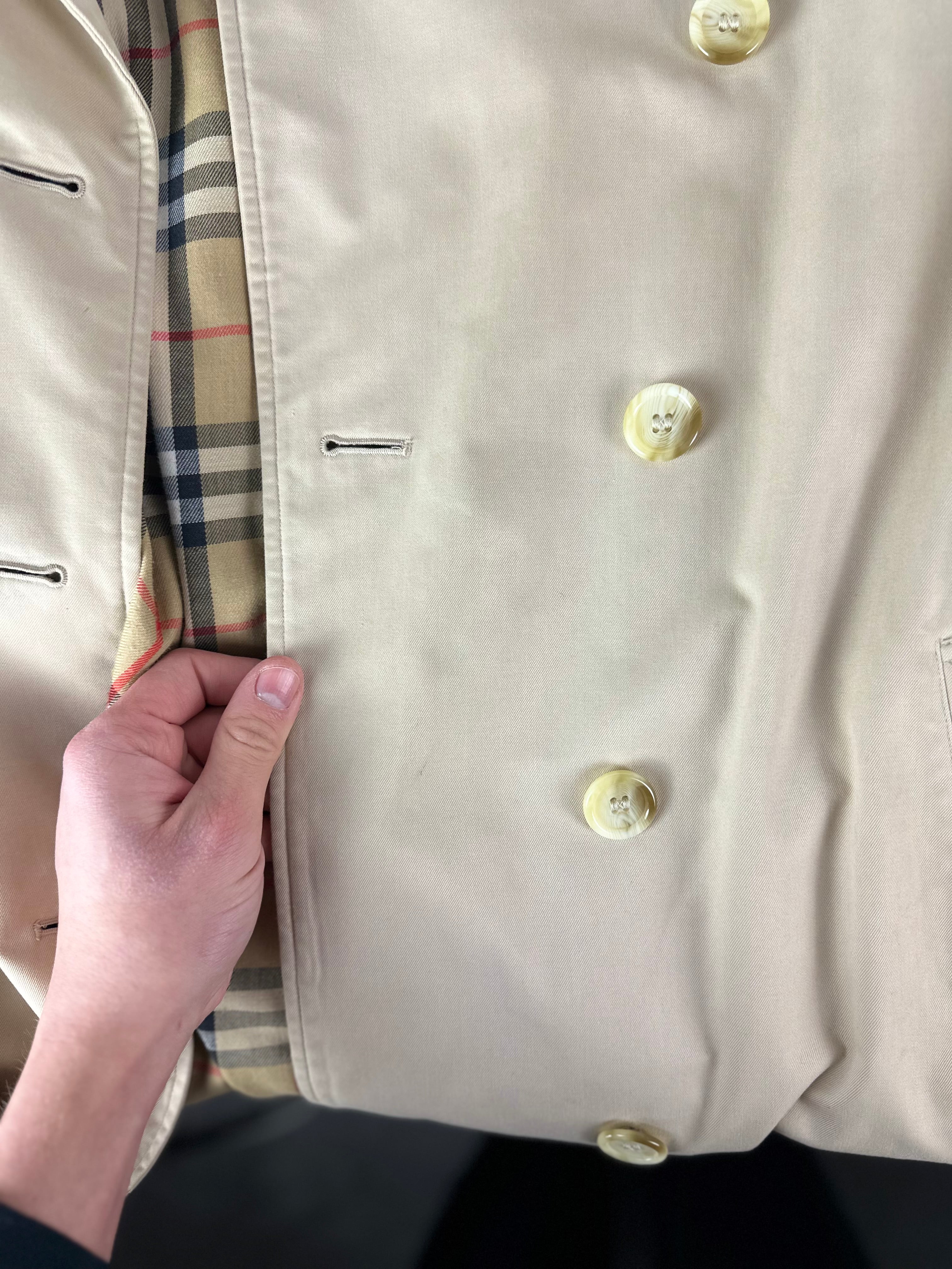 Burberrys Trenchcoat (12/M)