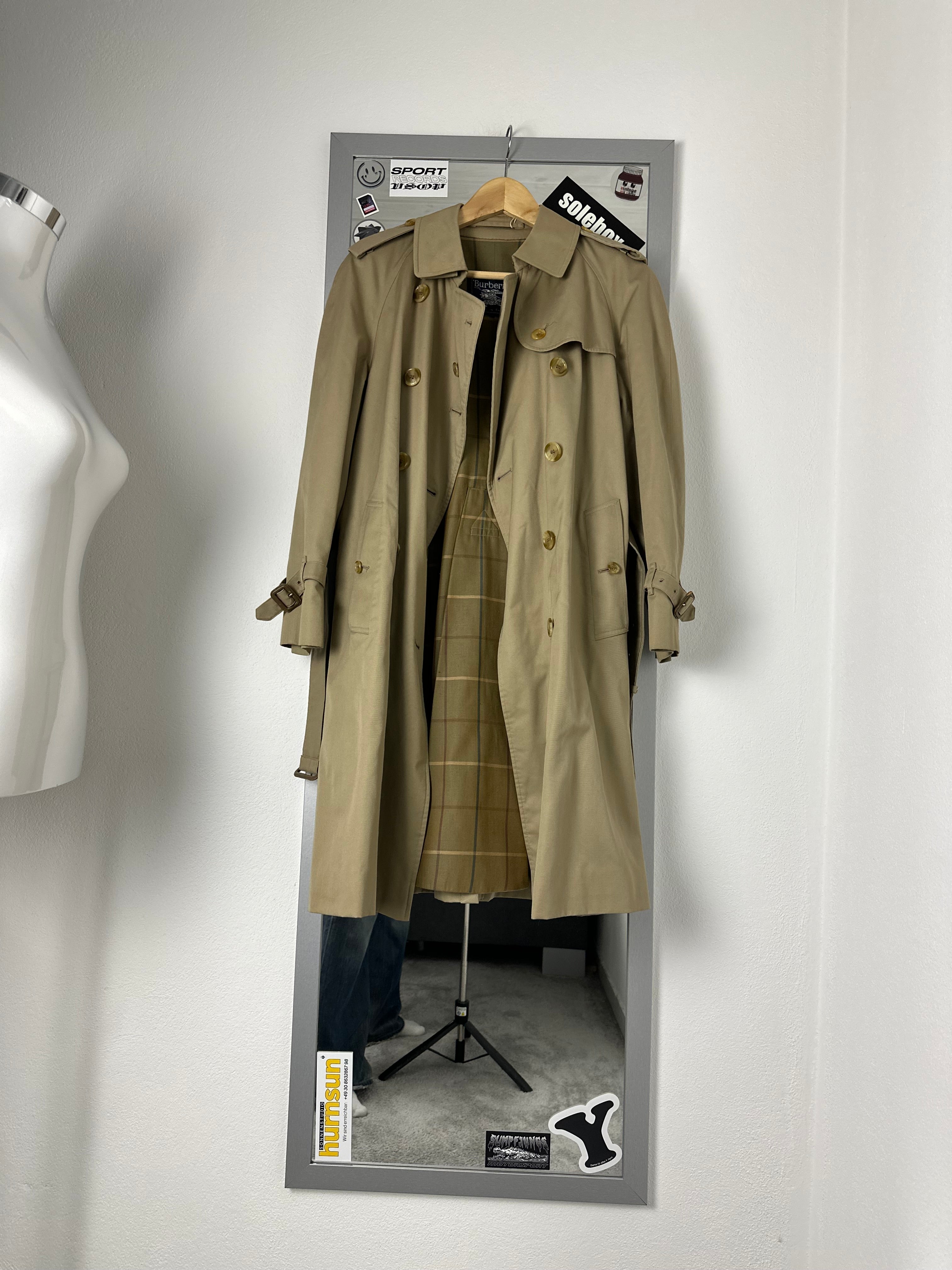 Burberrys Trenchcoat (8/XS)