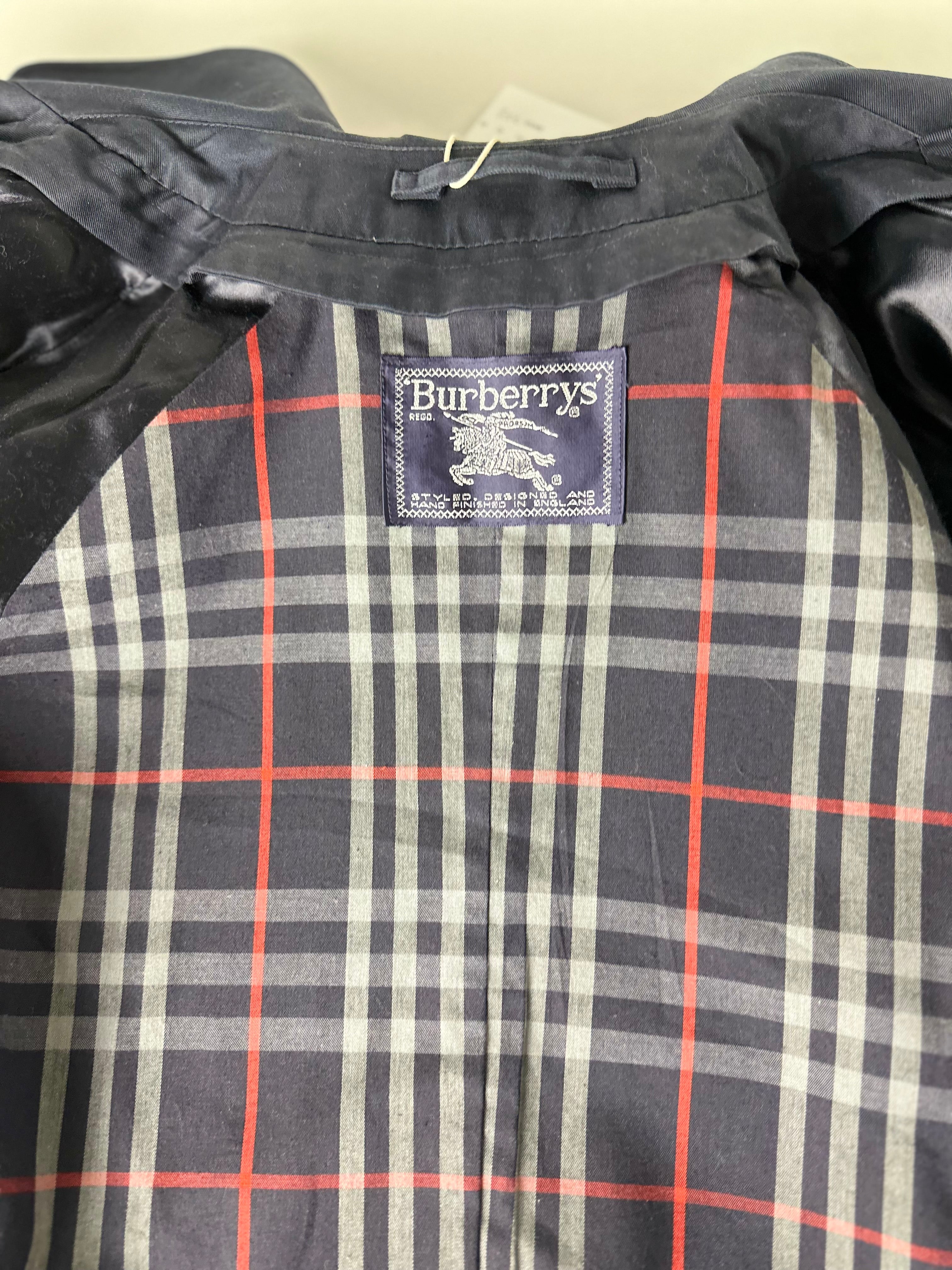 Burberrys Trenchcoat (14/L)