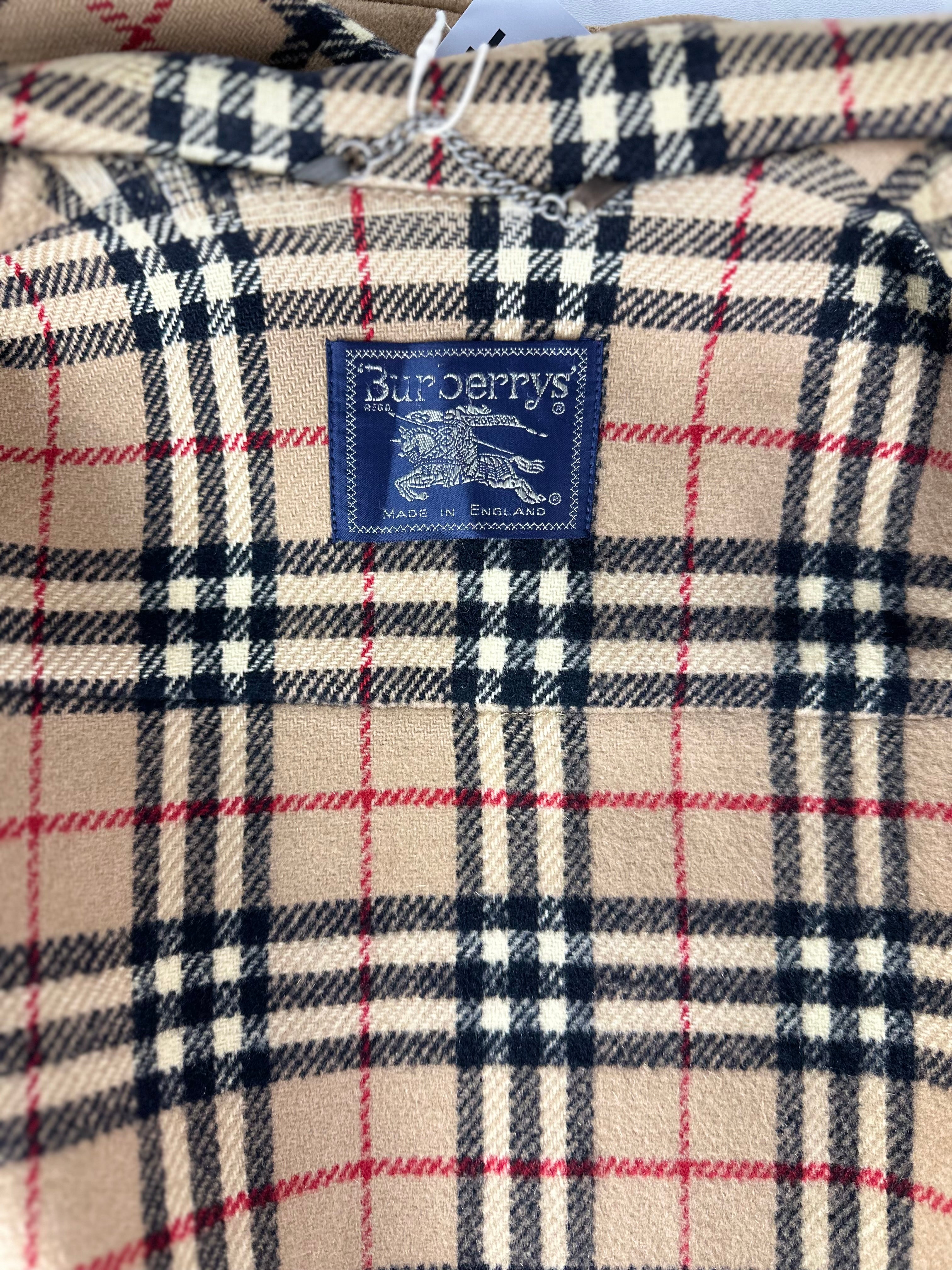 Burberrys Duffle Coat (48/M)