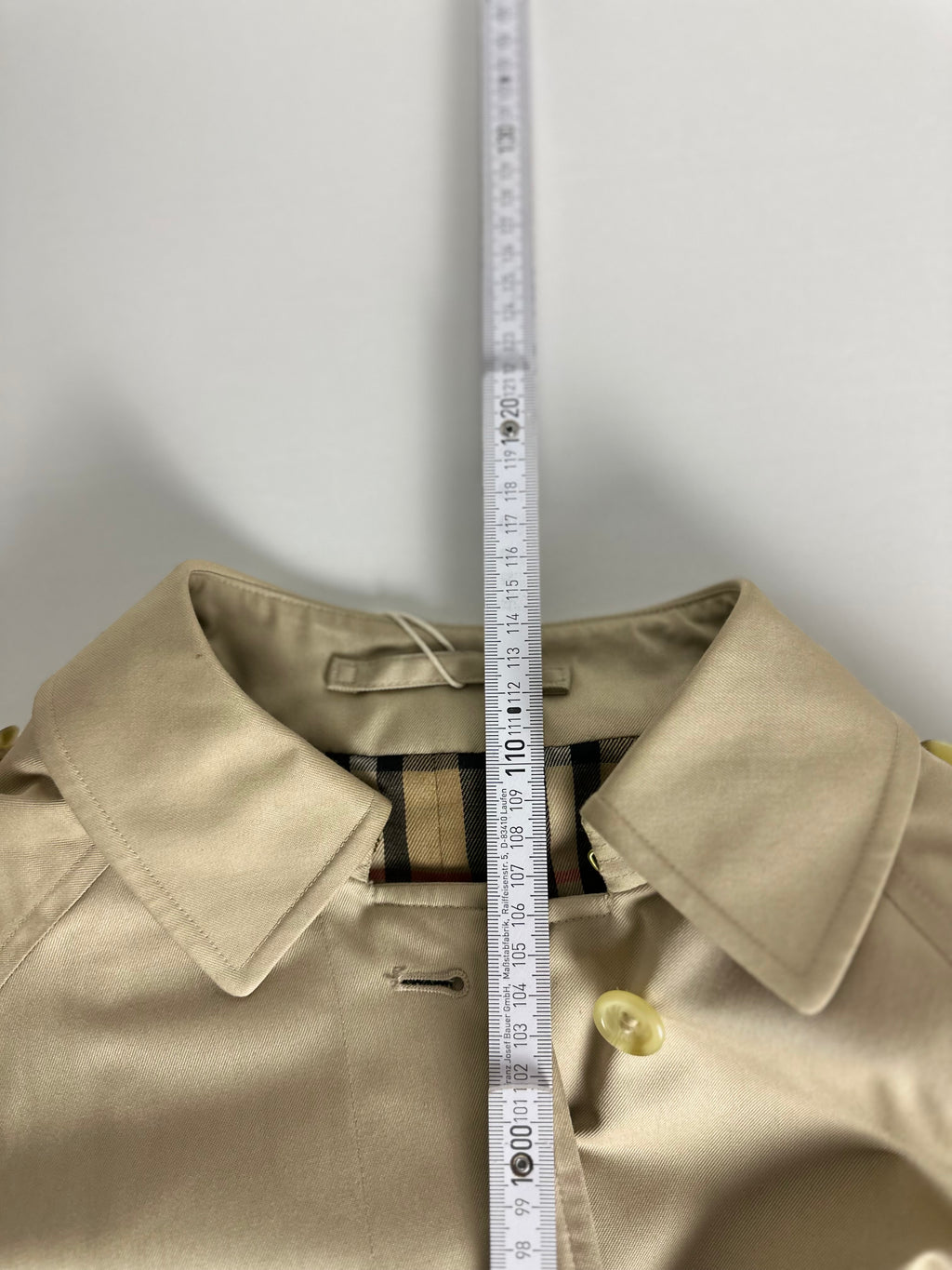 Burberrys Trenchcoat (10/S)