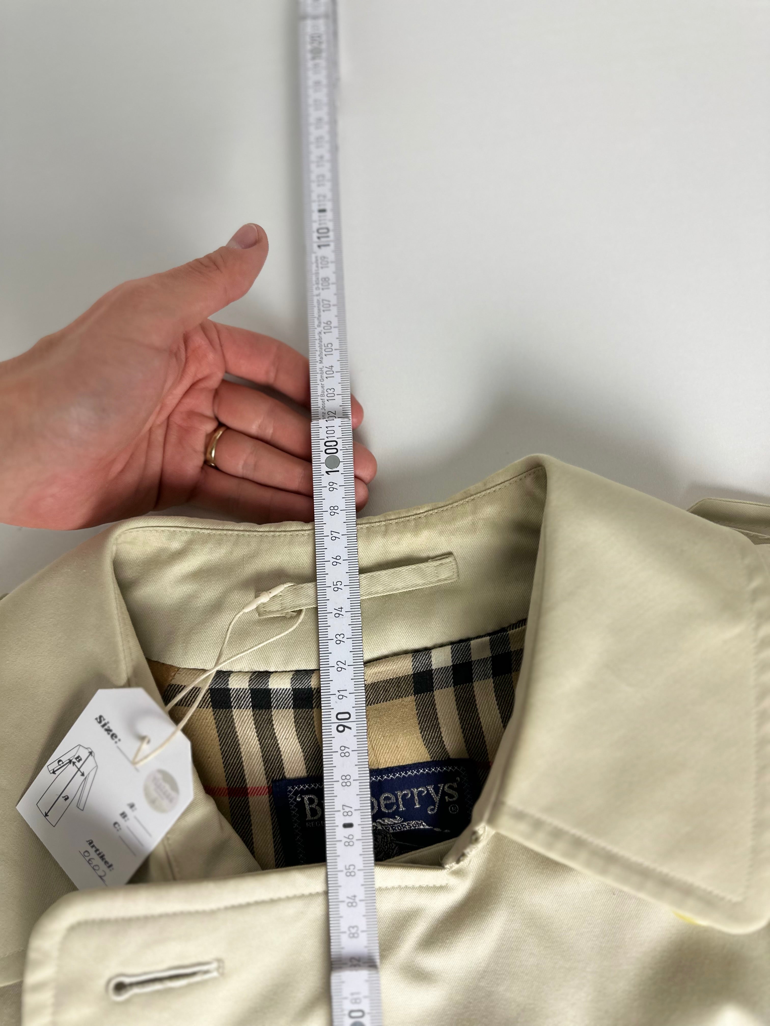 Burberrys Trenchcoat (50/L)