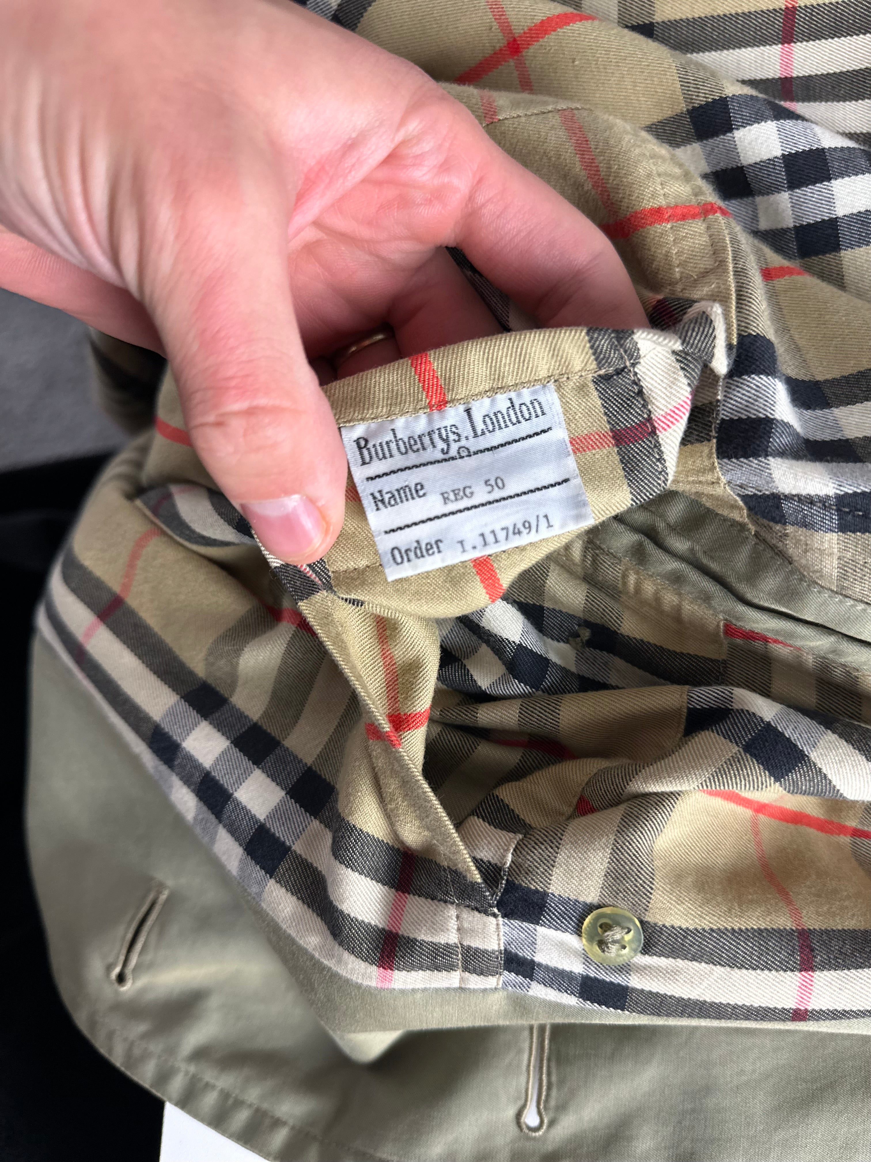 Burberrys Trenchcoat (50/L)