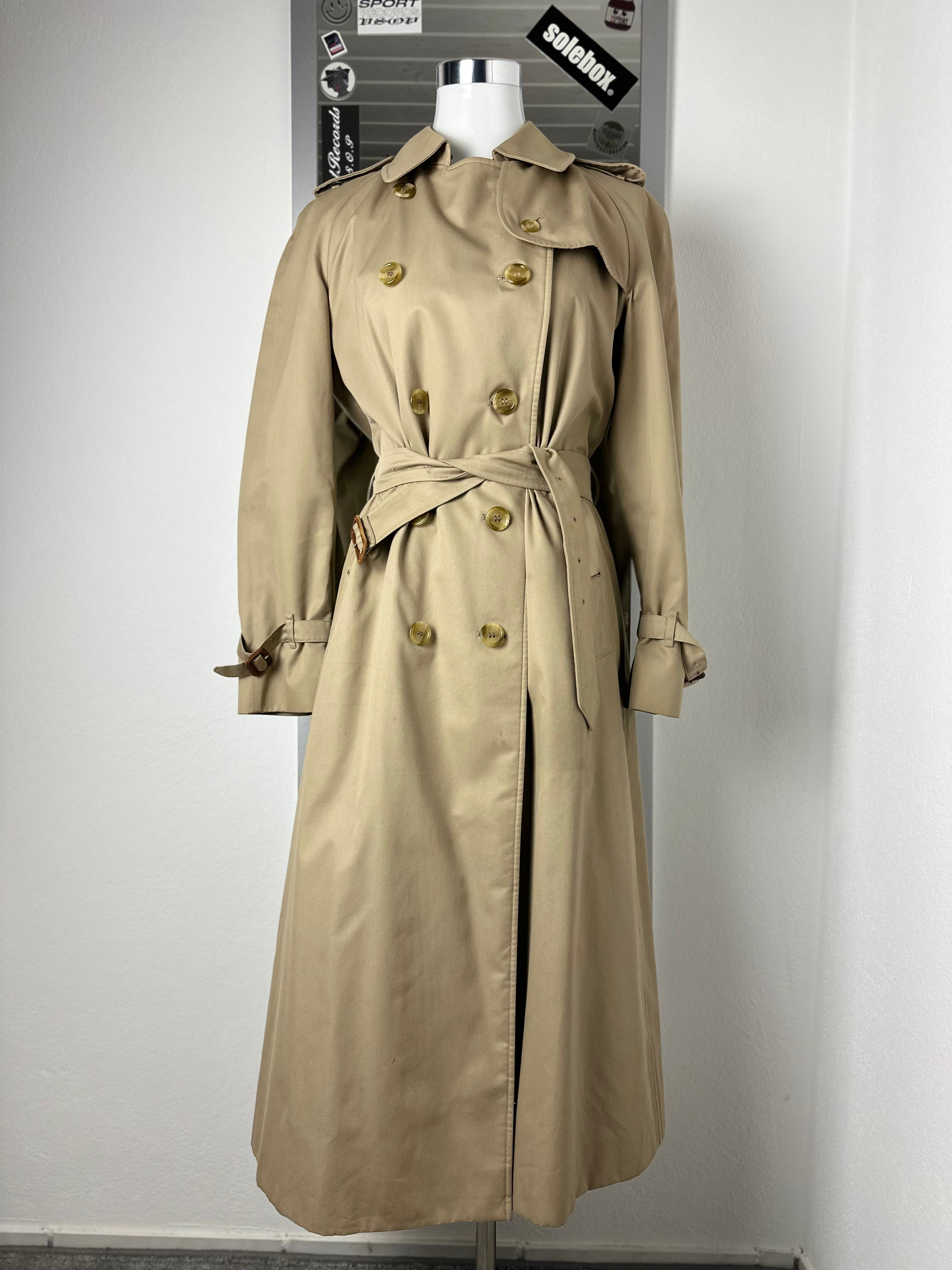 Burberrys Trenchcoat (12/M)