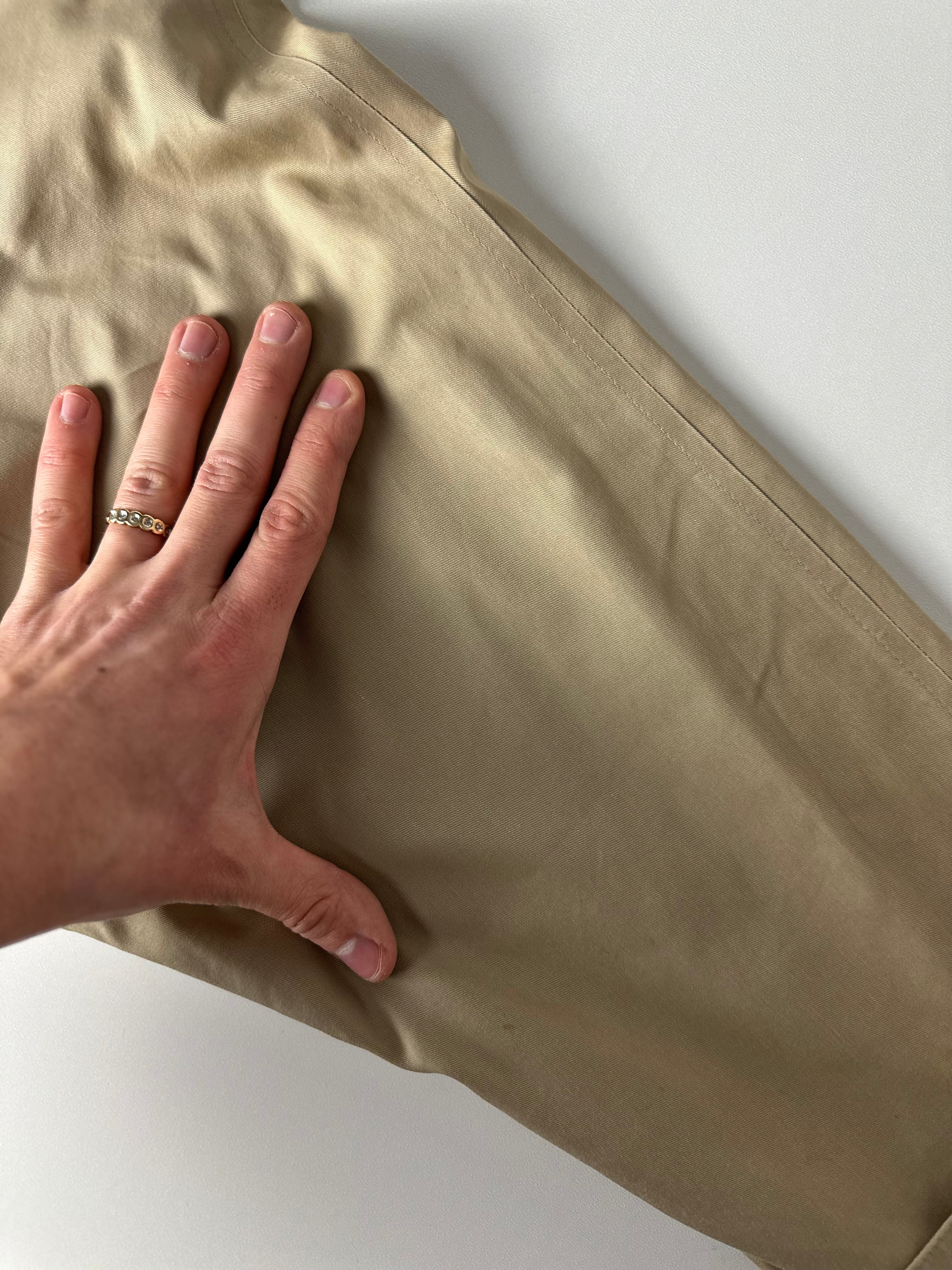 Burberrys Trenchcoat (12/M) including Inlet