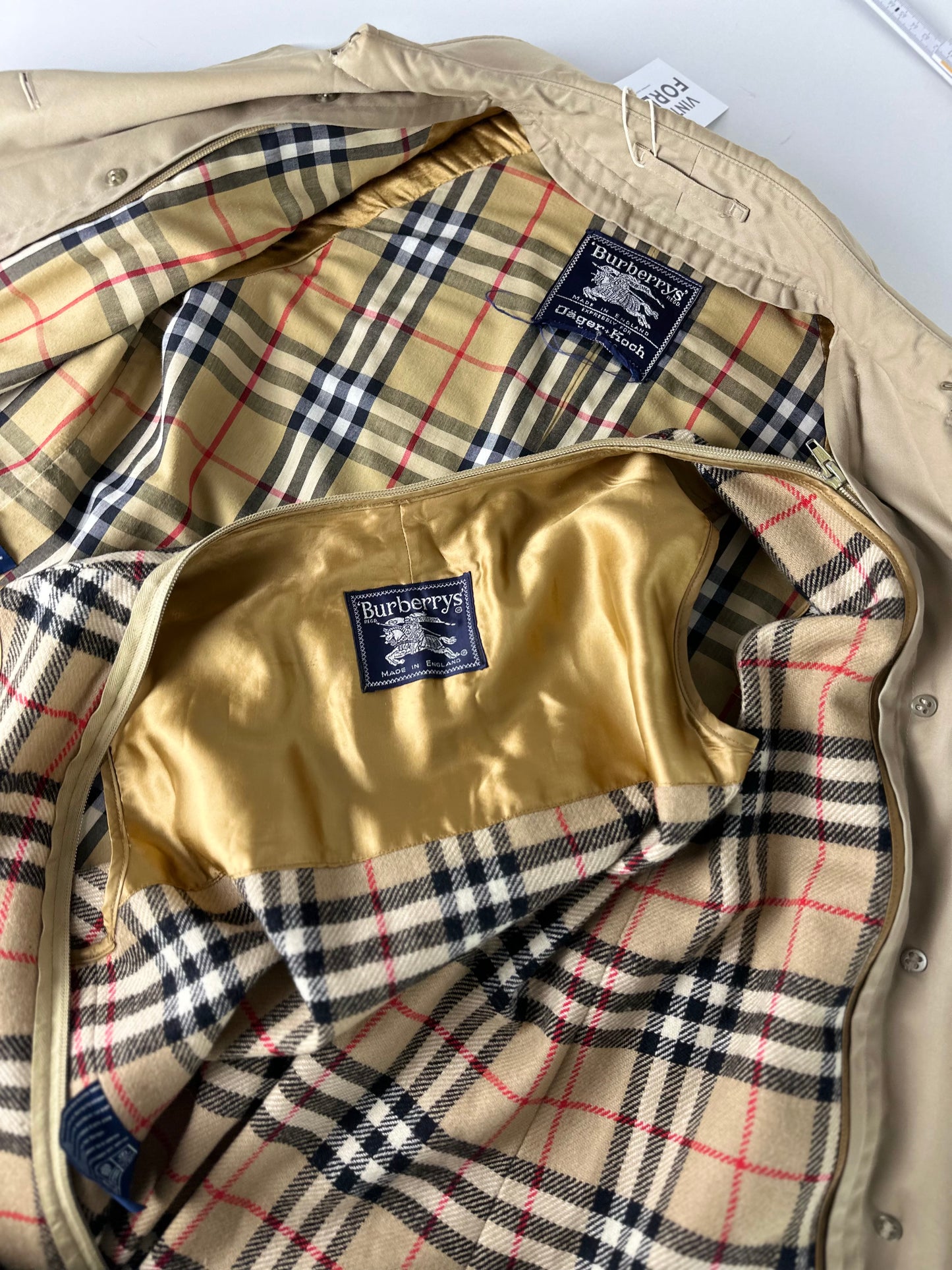 Vintage Burberrys Trench Coat Size 6 XXS With Lining