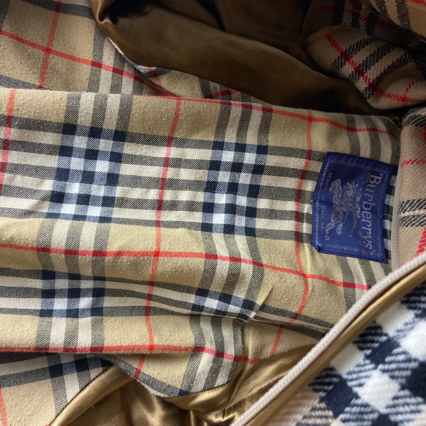 Burberry Trenchcoat Size 16/XL including Inlet