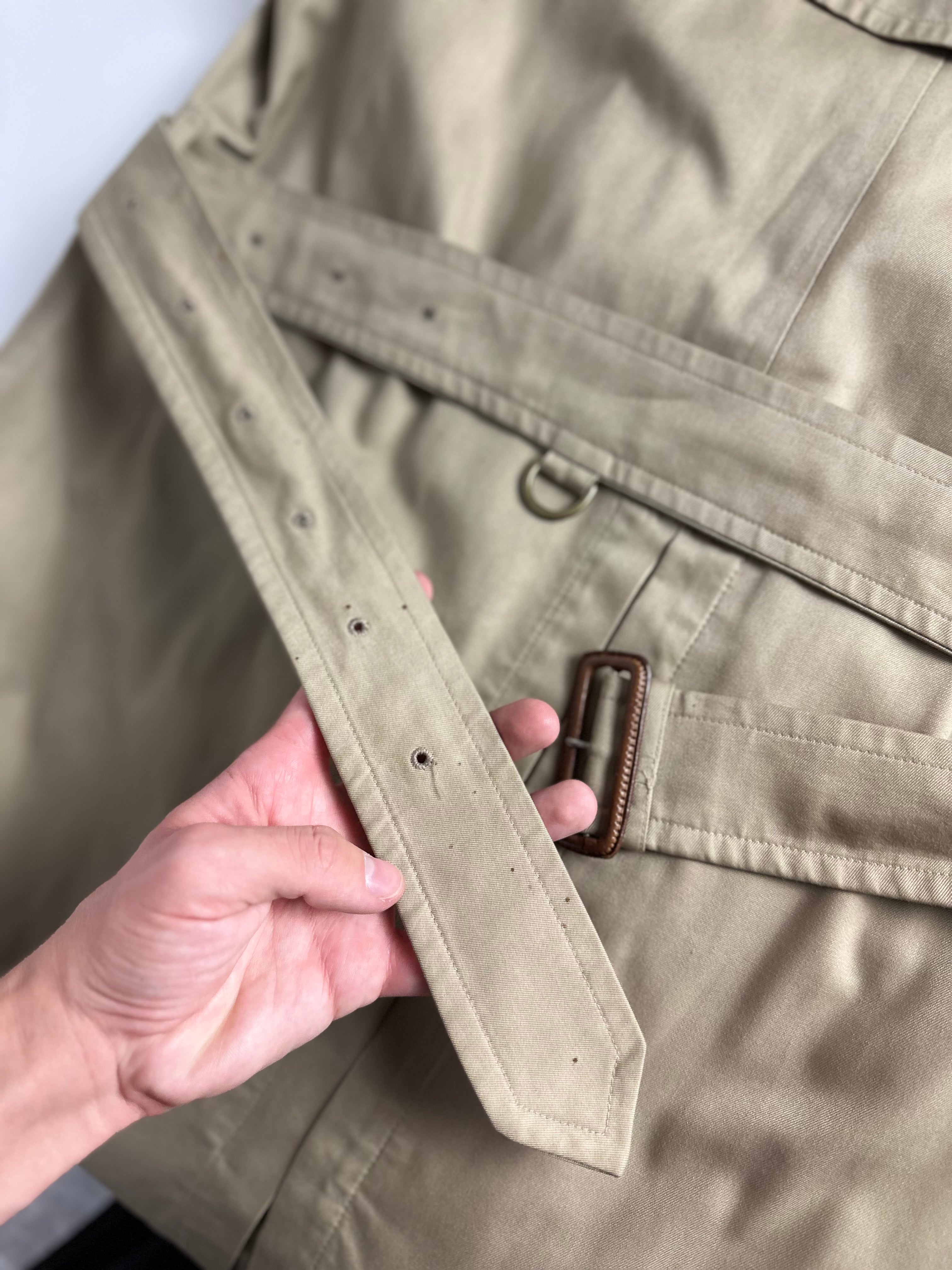 Burberrys Trenchcoat (50/L)