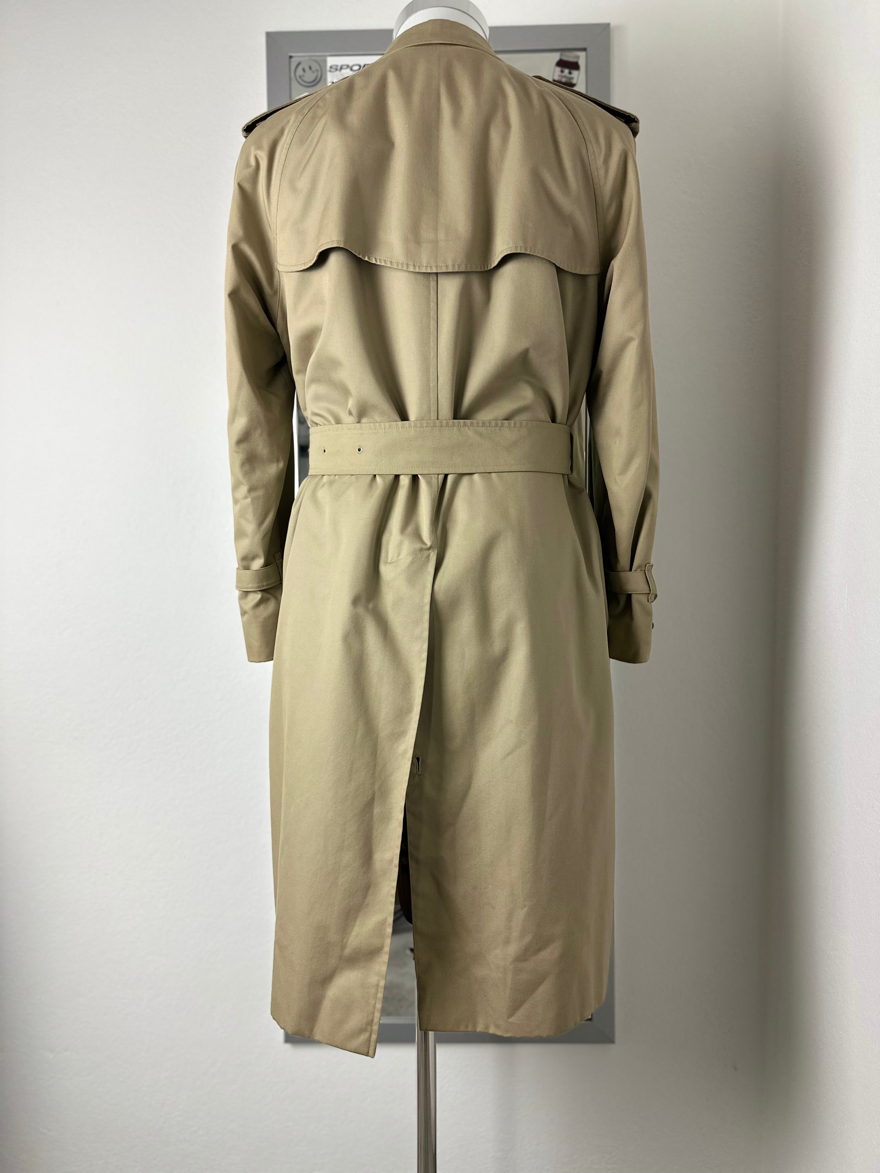 Burberrys Trenchcoat (46/S) including Inlet