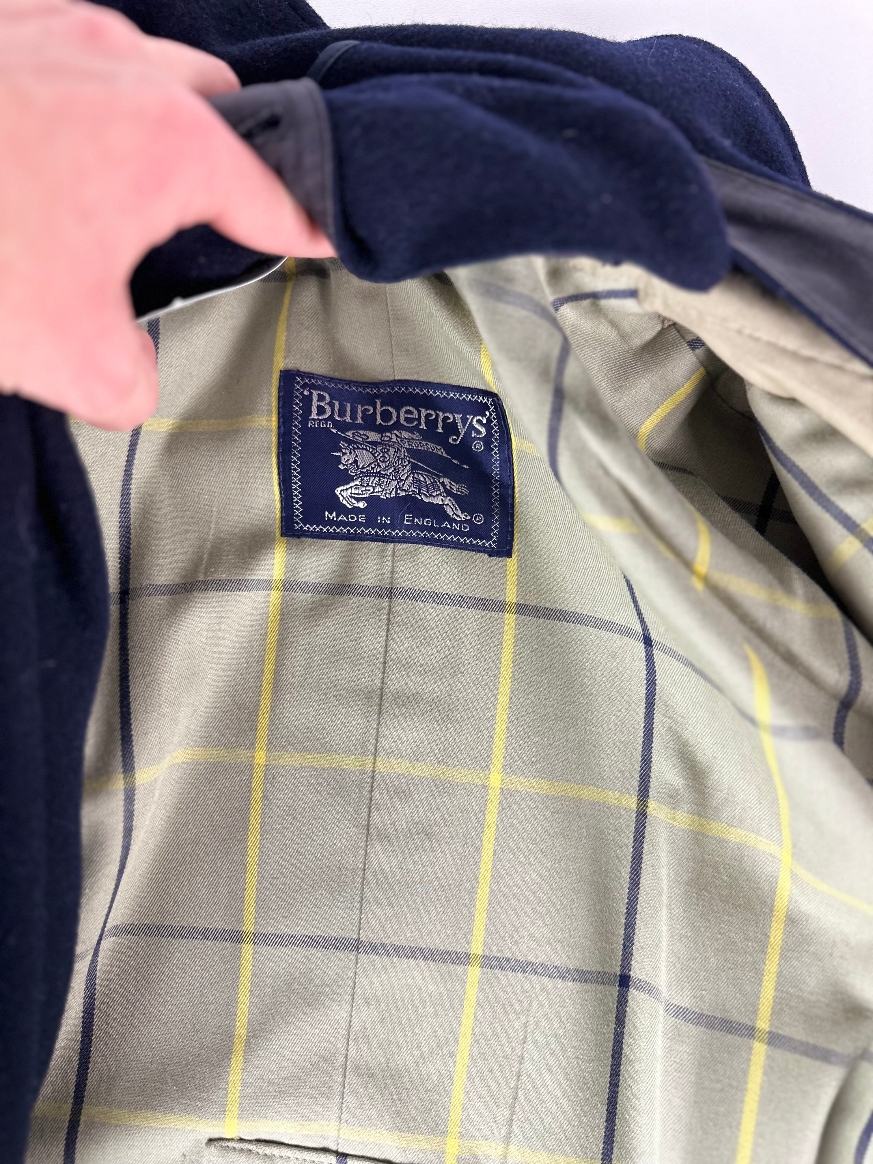 Burberrys Trenchcoat (16/XL) including Inlet