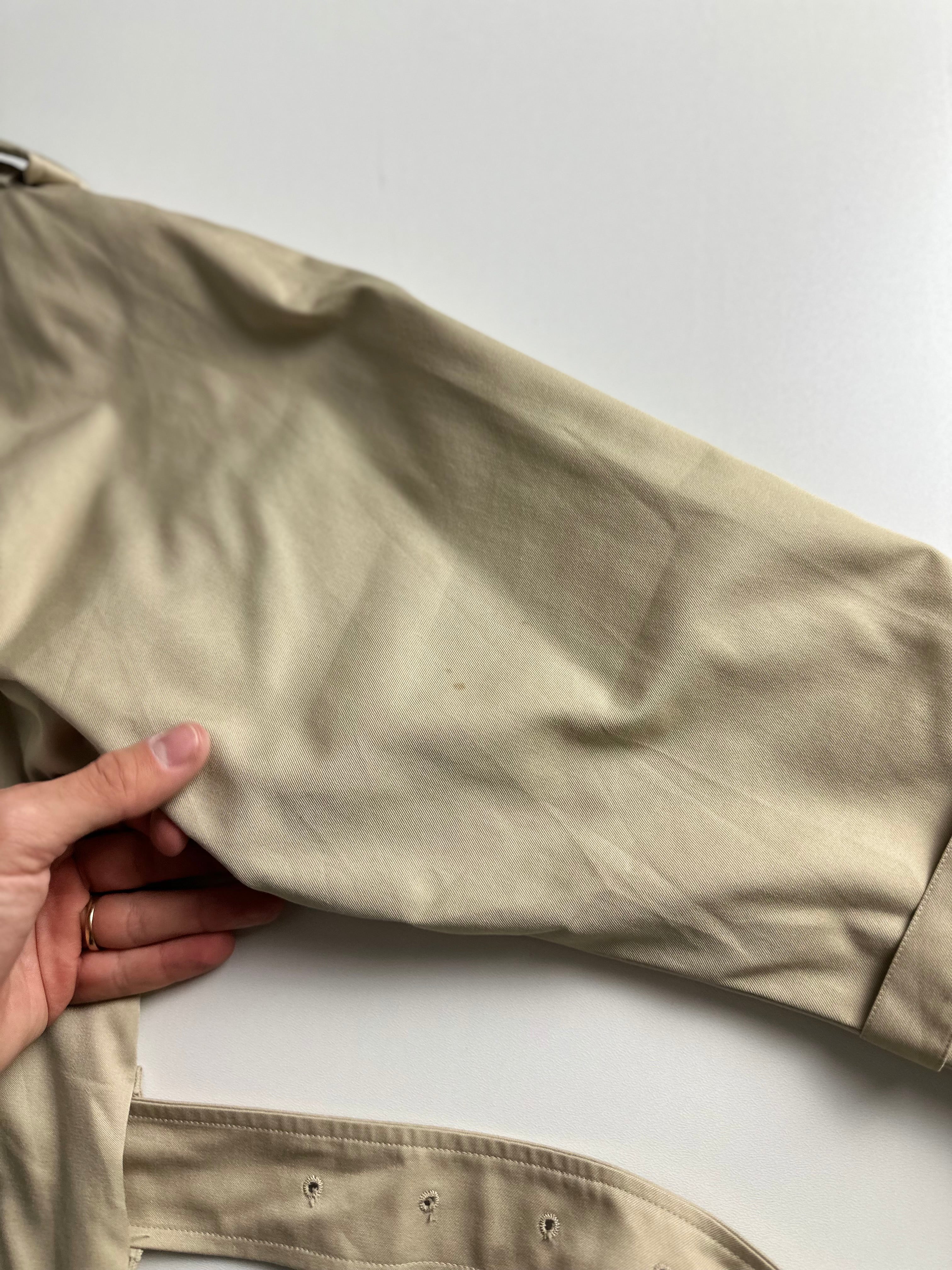 Burberrys Trenchcoat (14/L)