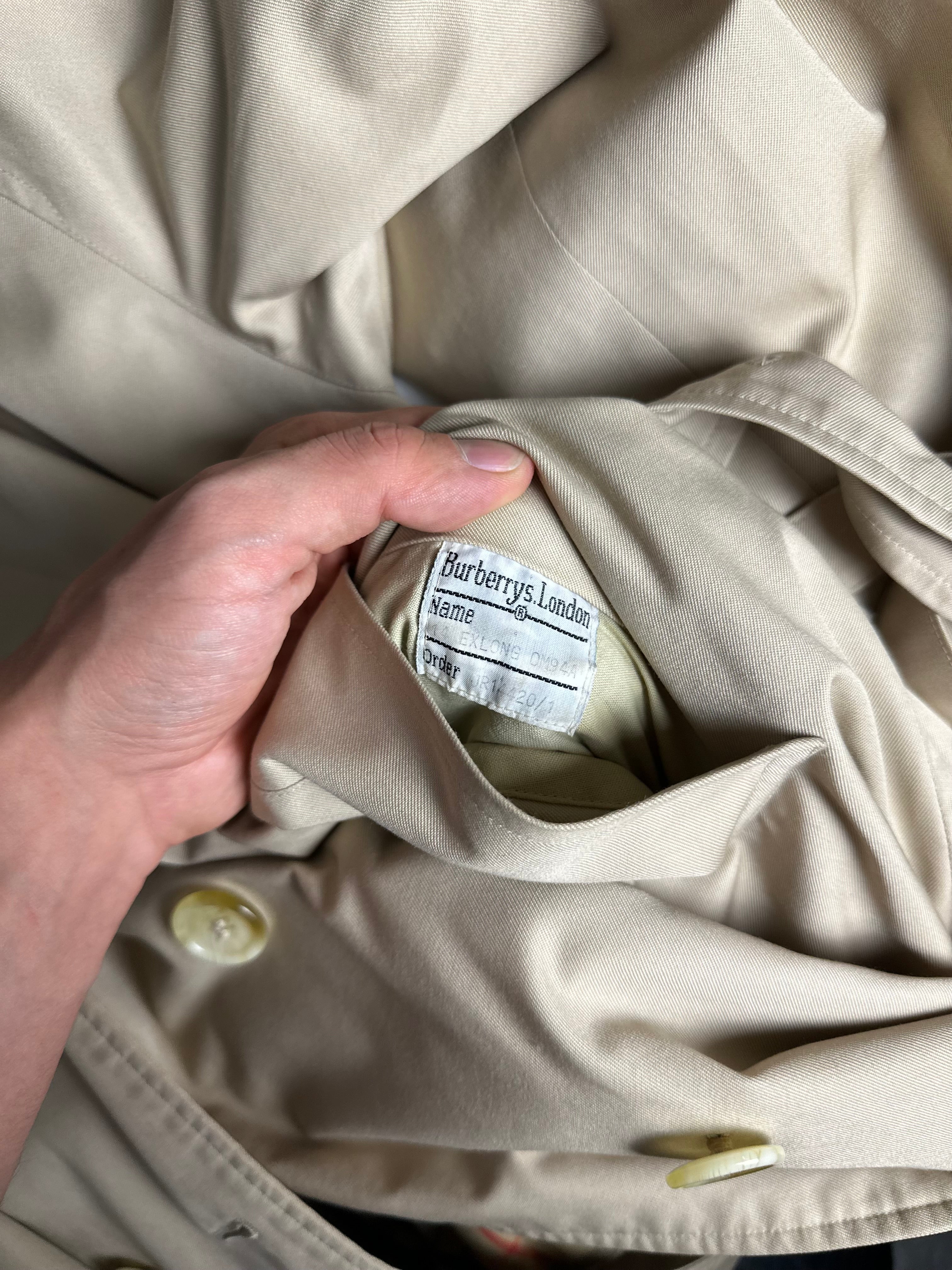 Burberrys Trenchcoat (14/L)