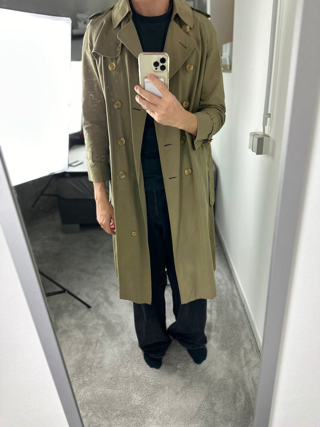 Burberrys Trenchcoat (10/S)