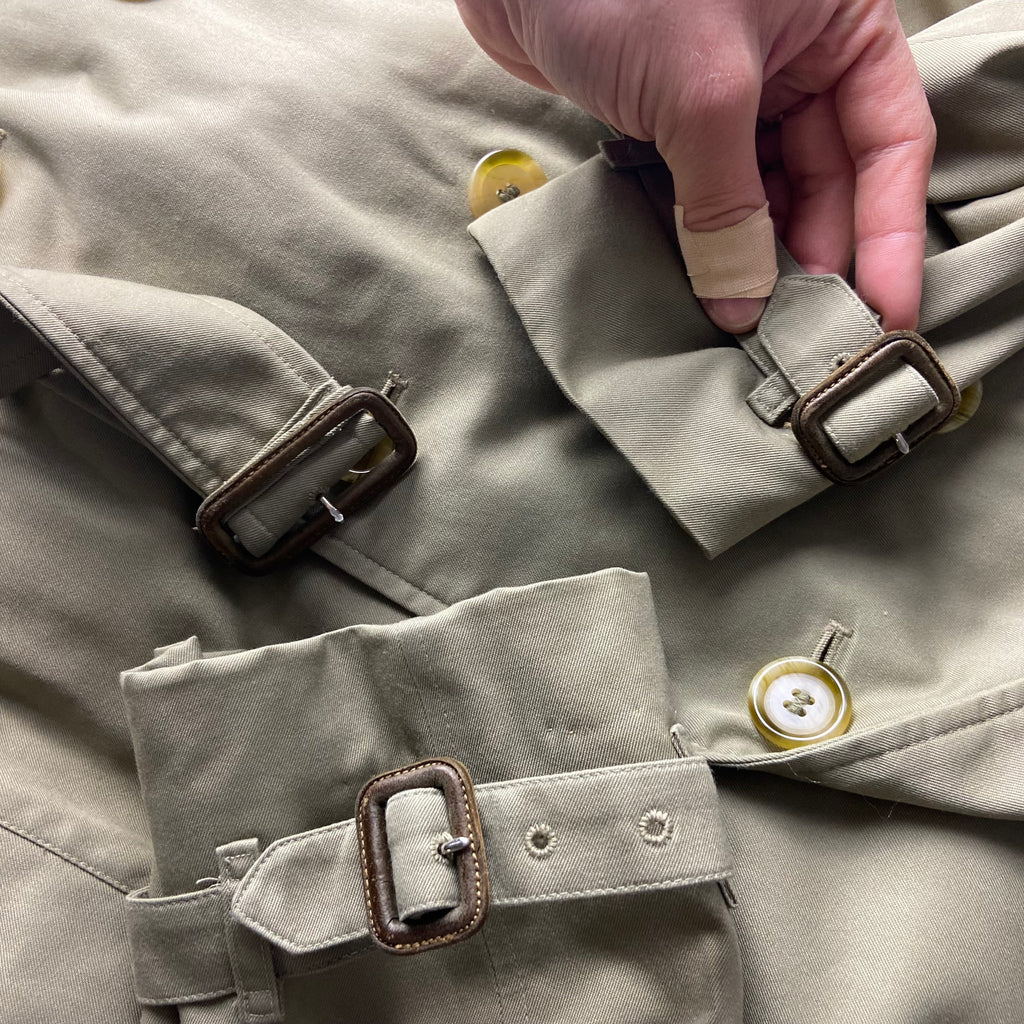Burberrys Trenchcoat (16/XL) including Inlet