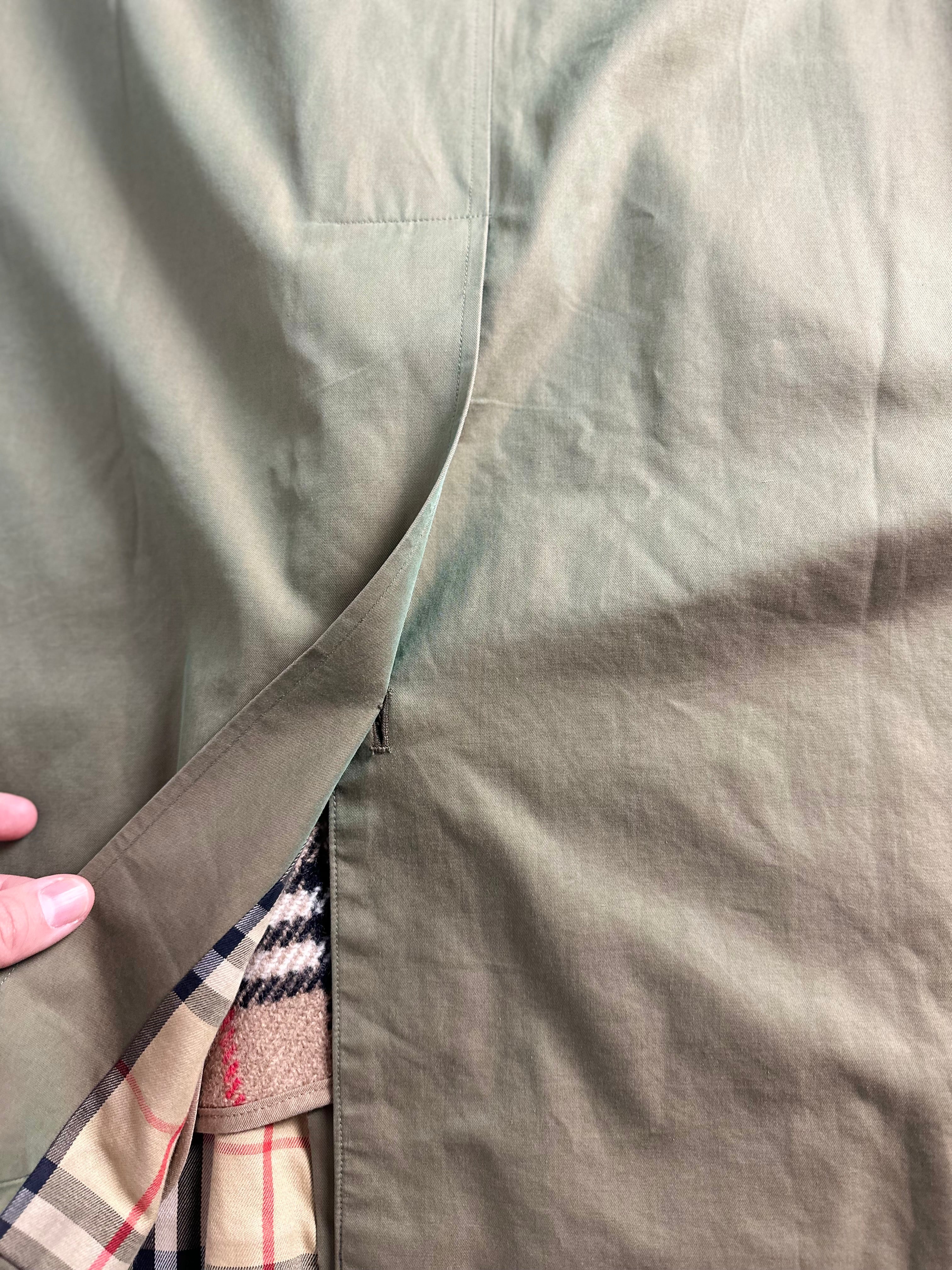 Burberrys Carcoat (50/L) including Inlet