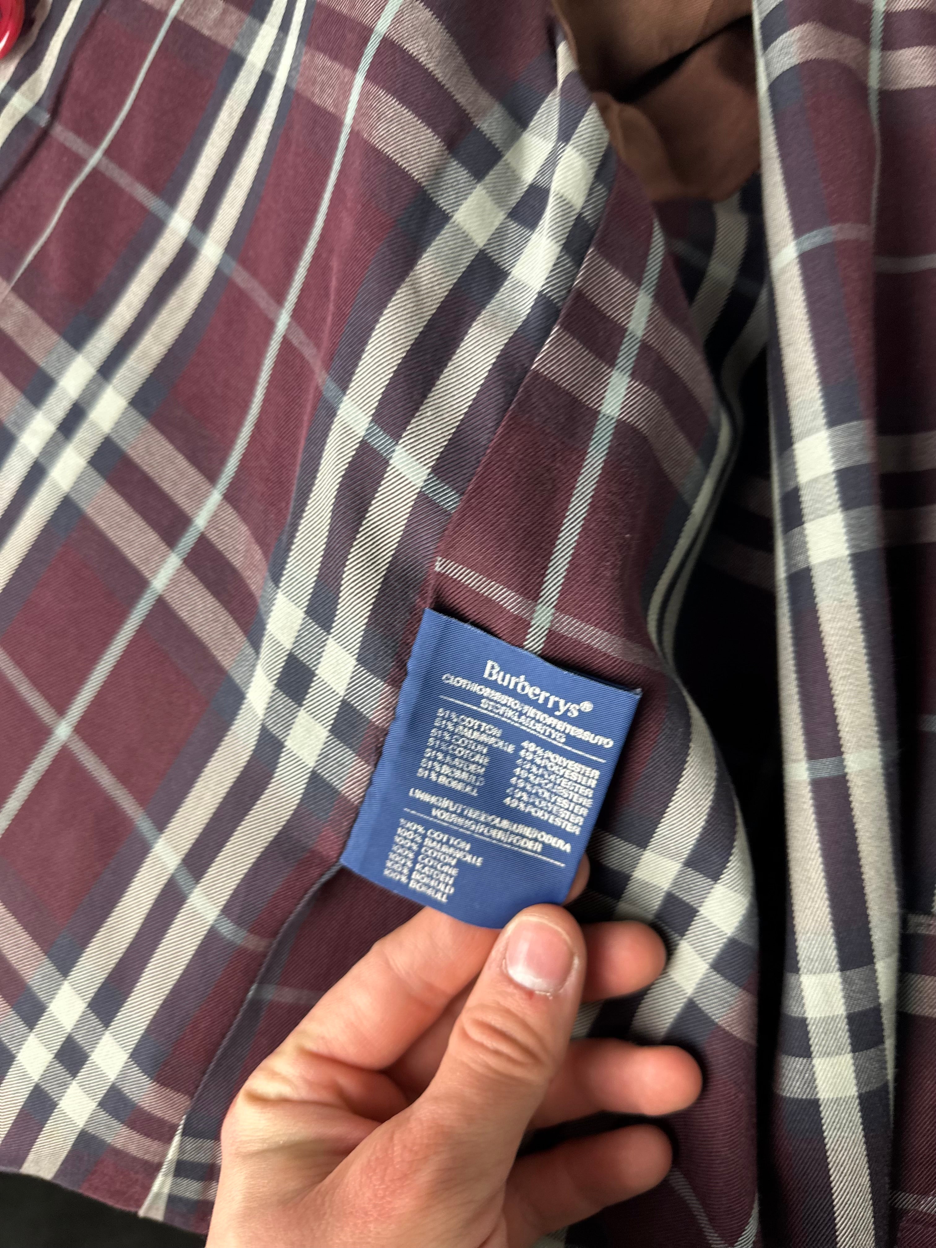 Burberrys Trenchcoat (12/M)