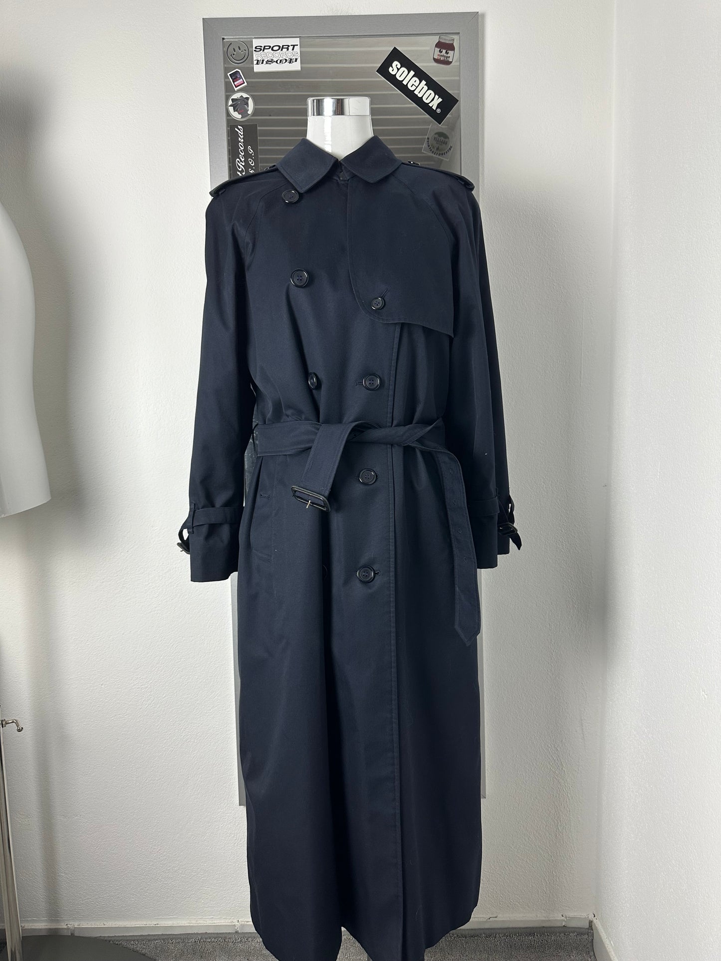 Burberrys Trenchcoat (14/L) including Inlet